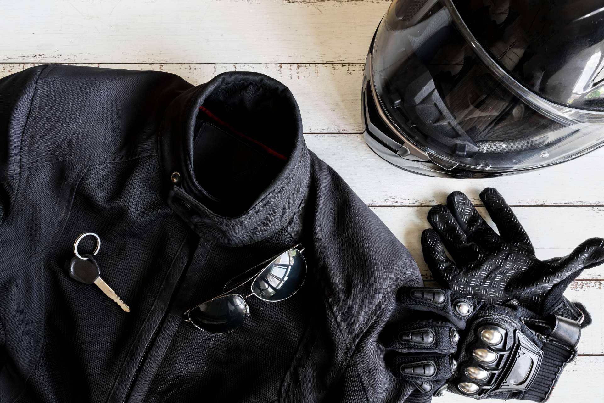 El catálogo con las mejores marcas de chaquetas de moto para mujer en Motonity