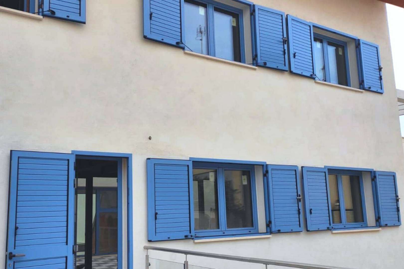 Los grandes beneficios de las contraventanas de aluminio, por la empresa especialista Mallorlux