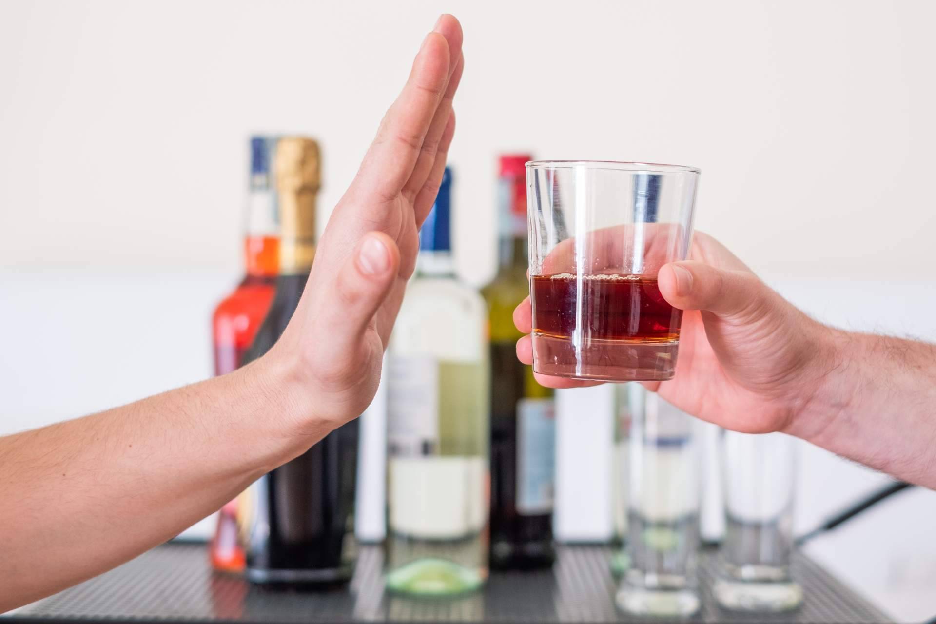¿Cuáles son los beneficios de dejar de beber alcohol?