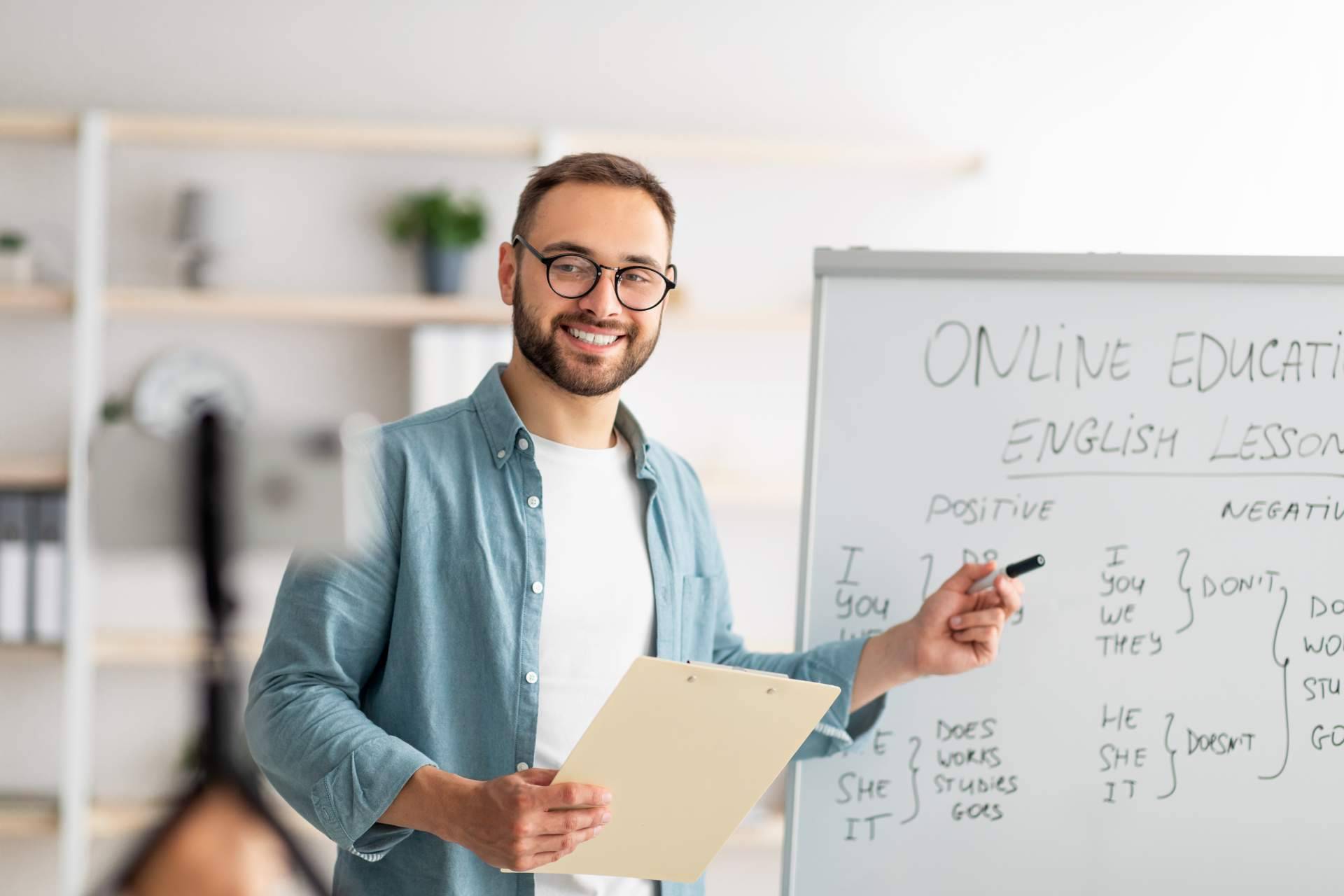 Aprender inglés para las oposiciones docentes gracias a la metodología blended