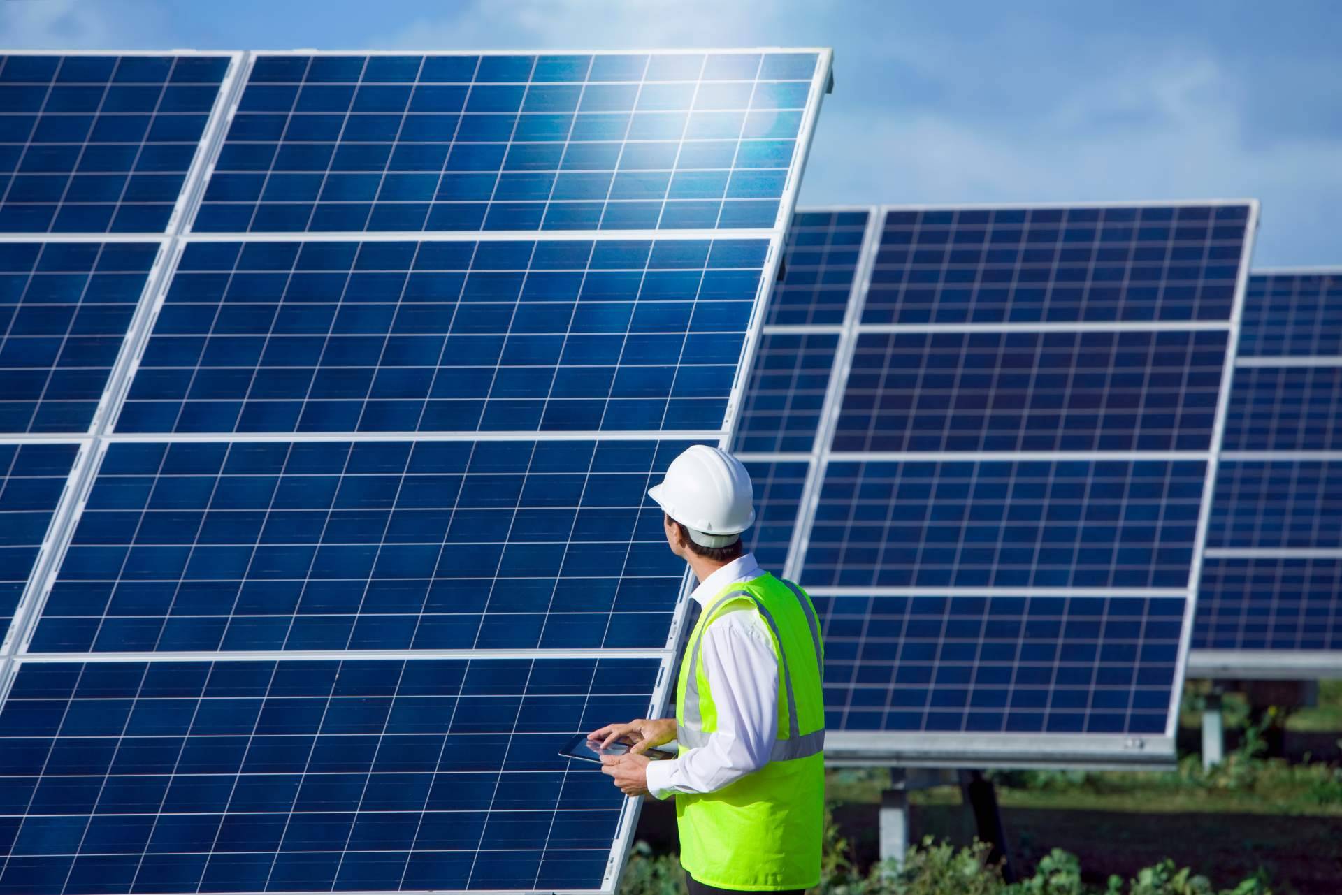 Las ventajas de usar placas solares, por Placasolar.info