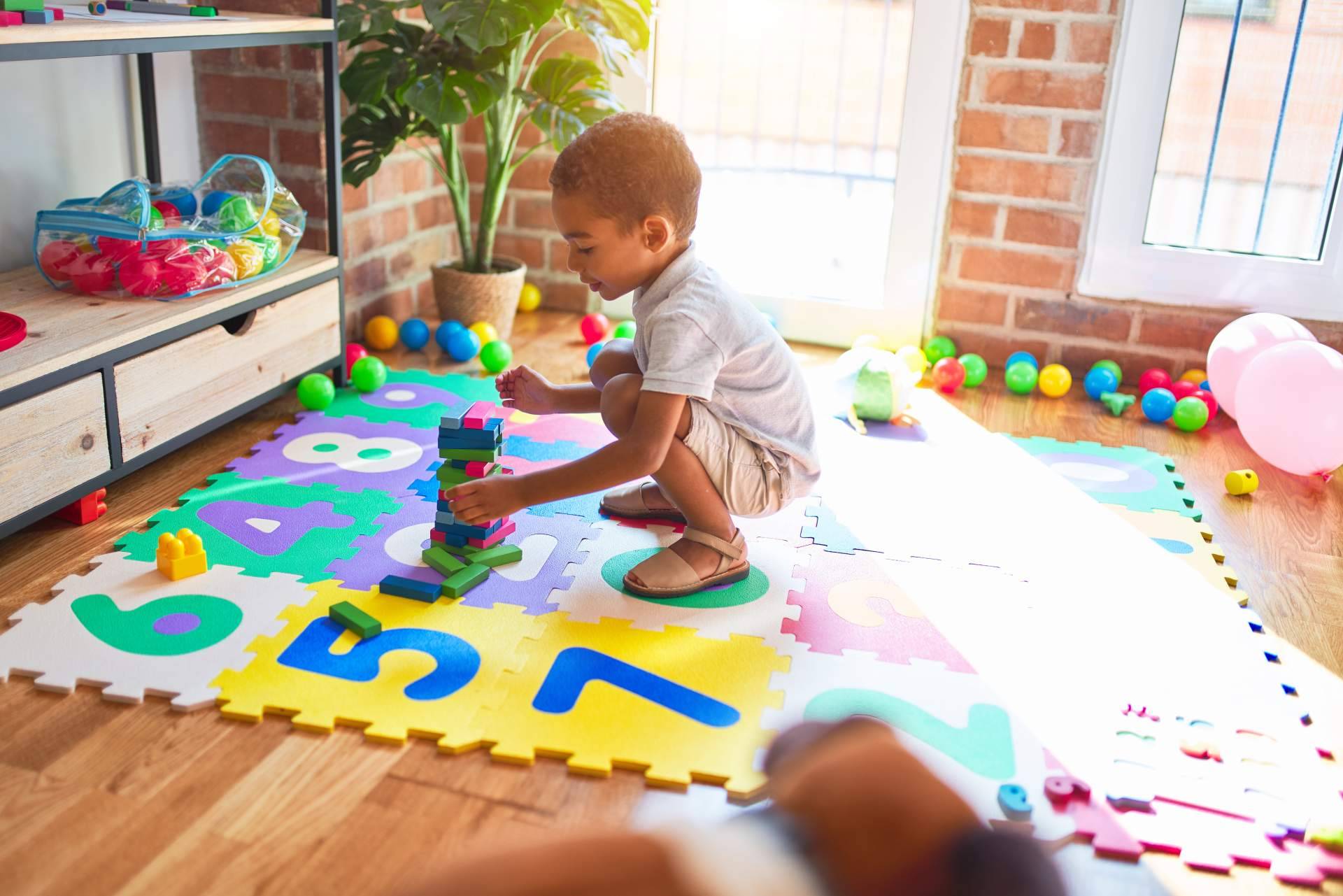 Motivos por los que comprar tapetes de foamy para bebés, con Unimat