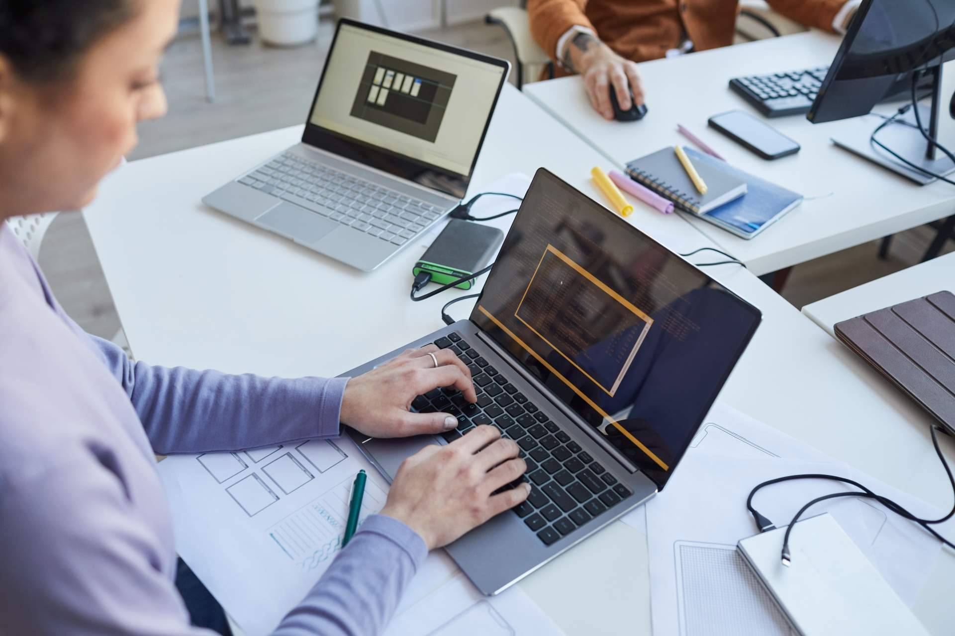 Gestión empresarial de pymes, profesionales independientes, emprendedores y asociaciones con los servicios de Serboweb