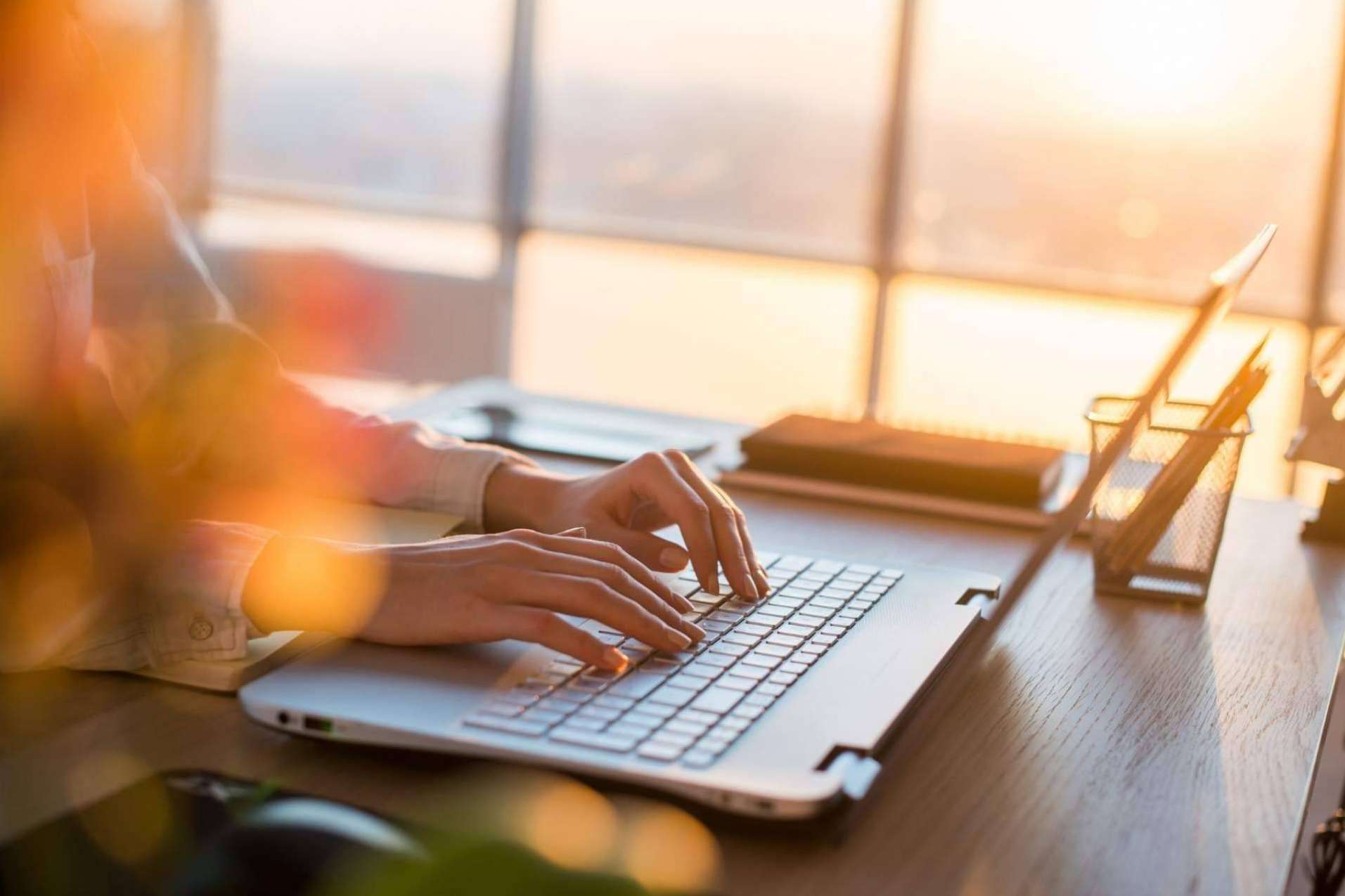Las ventajas de contratar un redactor SEO para llevar el blog