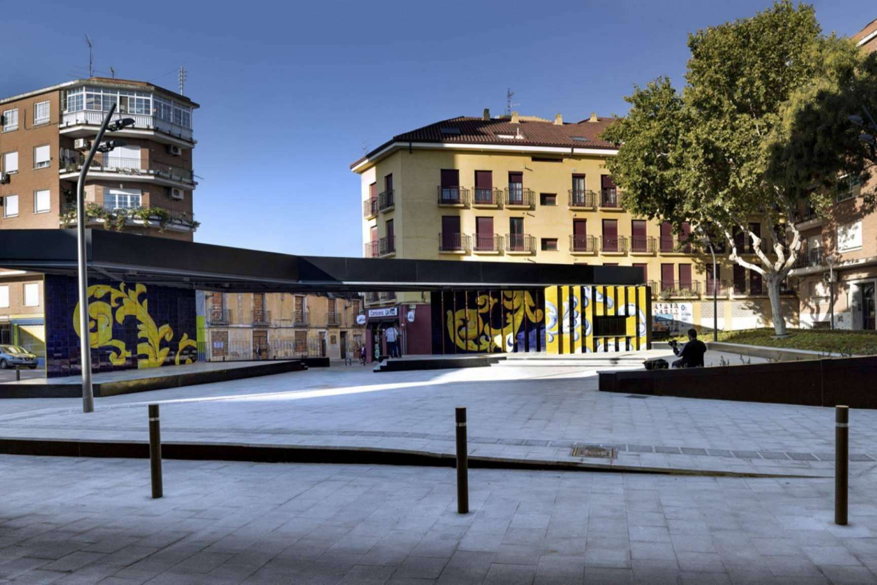 La empresa comprometida con la sostenibilidad en el sector arquitectónico es Arquitectura Verde