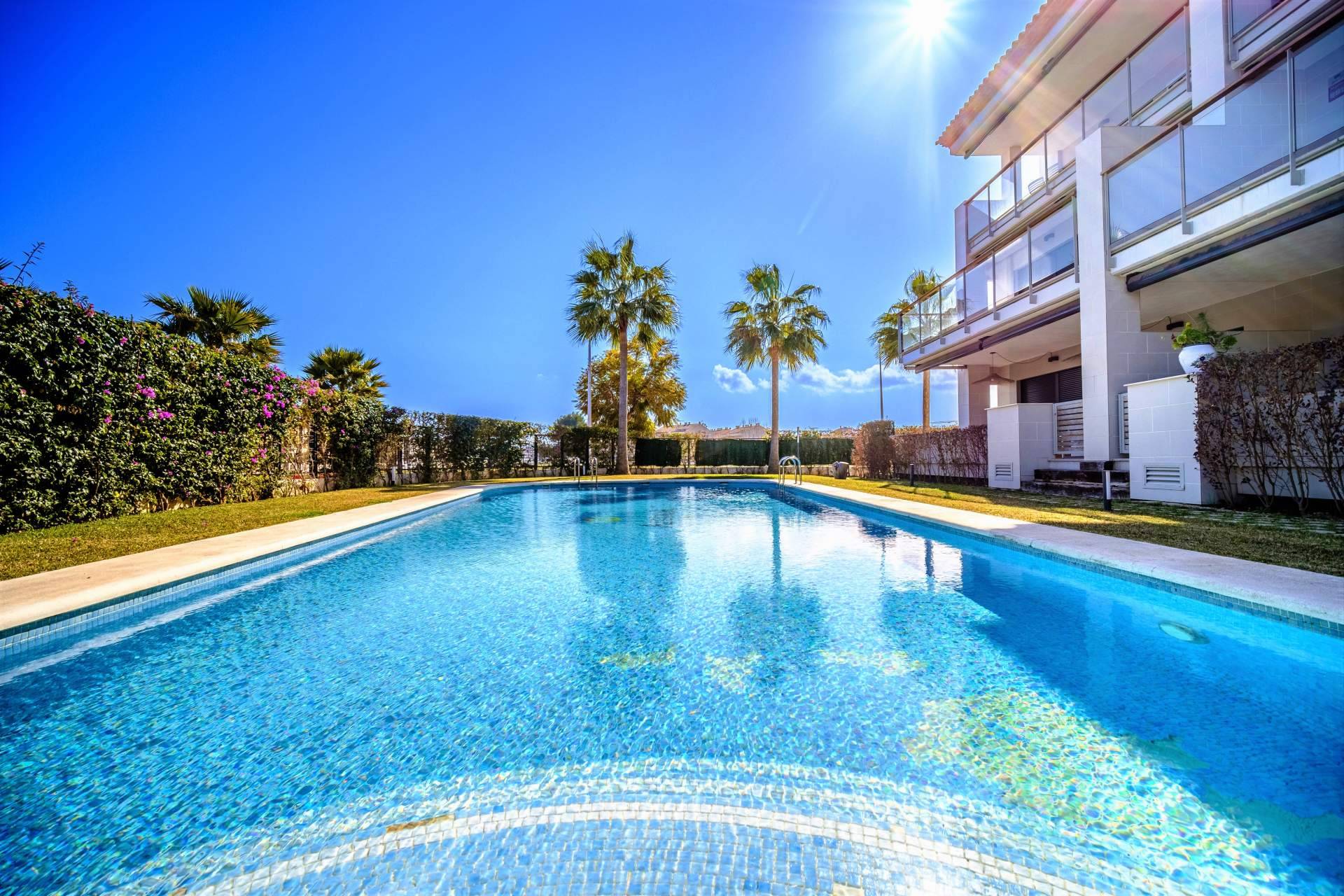 Rock Rentals y YourHouseInSpain.com consiguen que comprar una casa en la costa pueda salir gratis