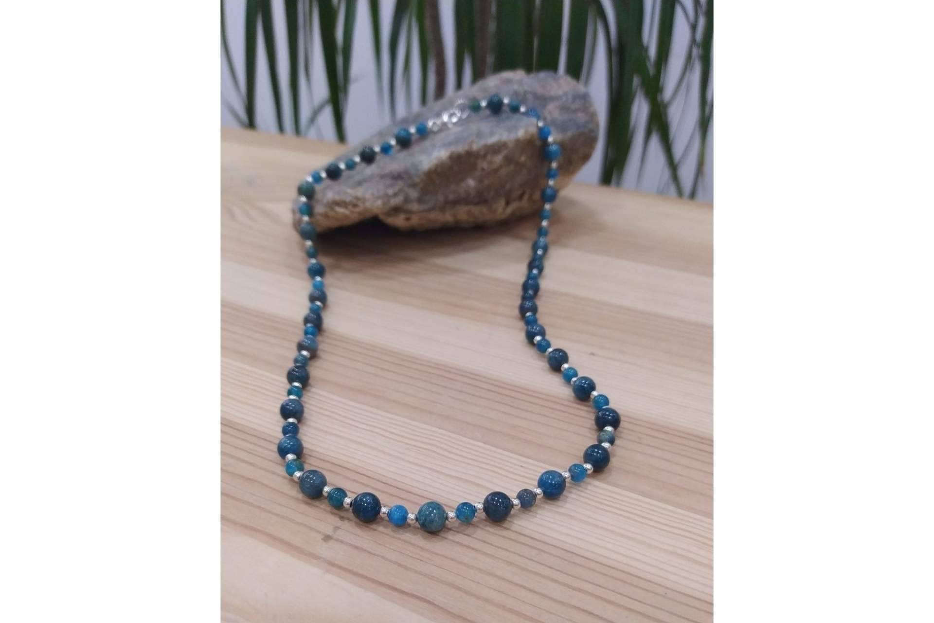 Dreki, una joyería con diseños únicos hechos con gemas