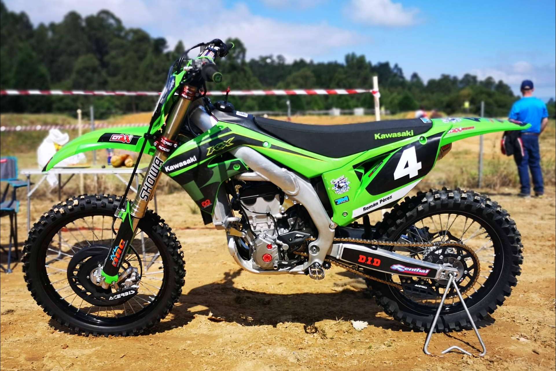 Vinilos para motos en ADHESIVOSEMBARRADOS