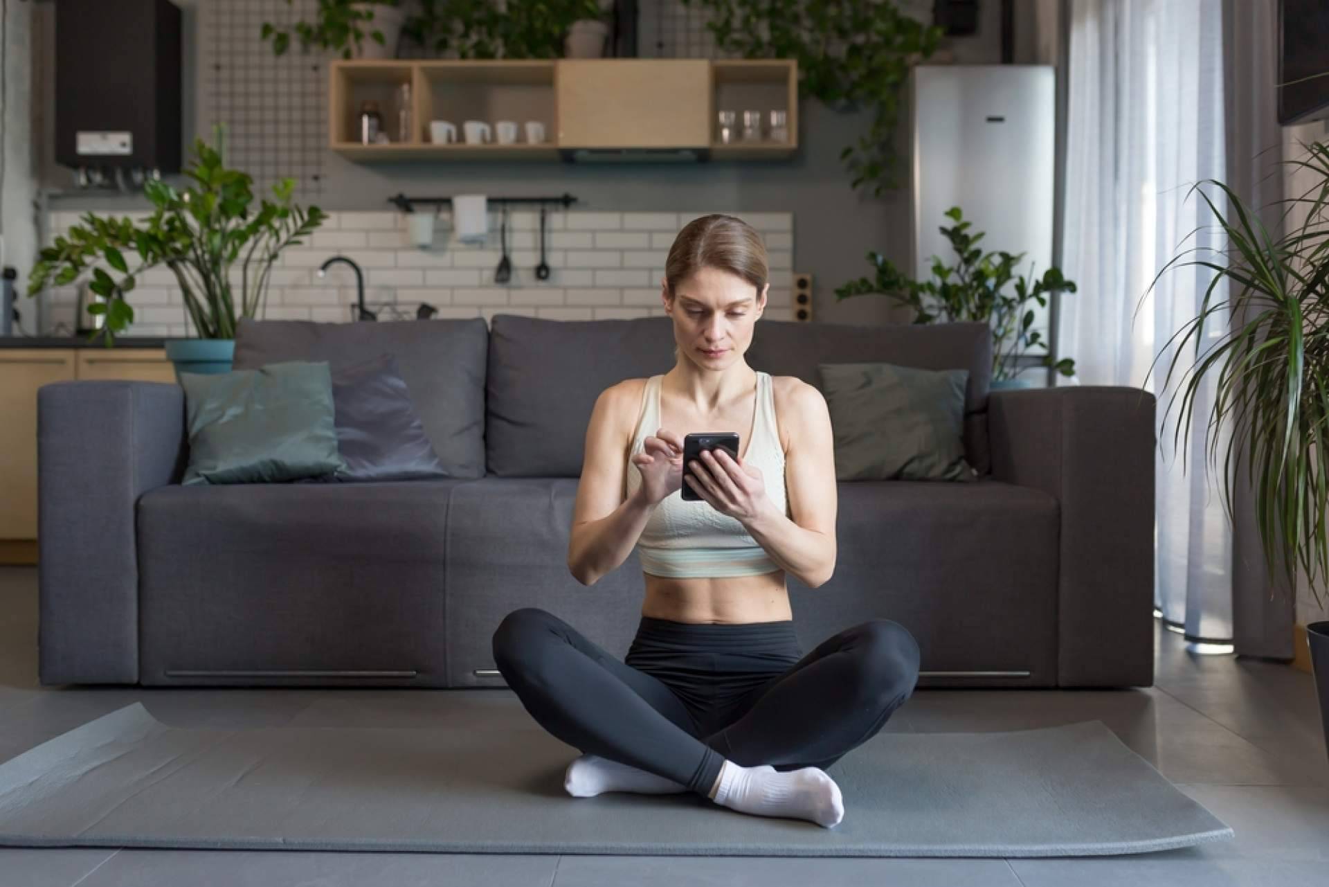 Bailar en casa es la actividad perfecta para ponerse en forma antes del verano