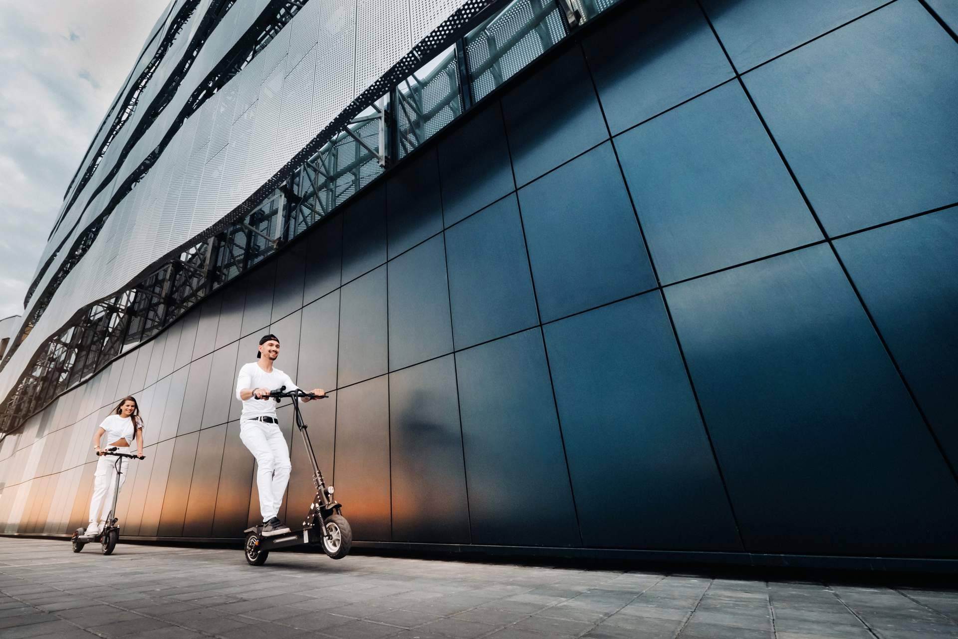 LYNX Barcelona explica los motivos por los cuales alquilar un patinete eléctrico