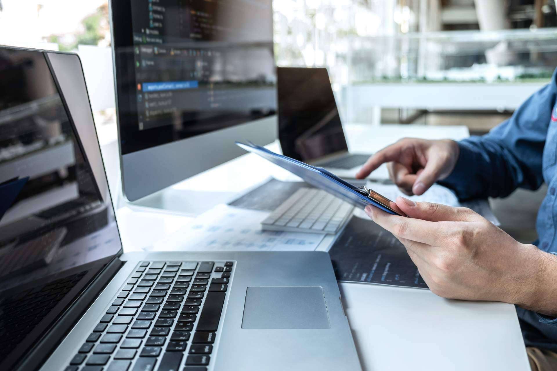 Dar el salto al mundo digital con la ayuda del Kit Digital y la agencia de marketing Sr. Jingles