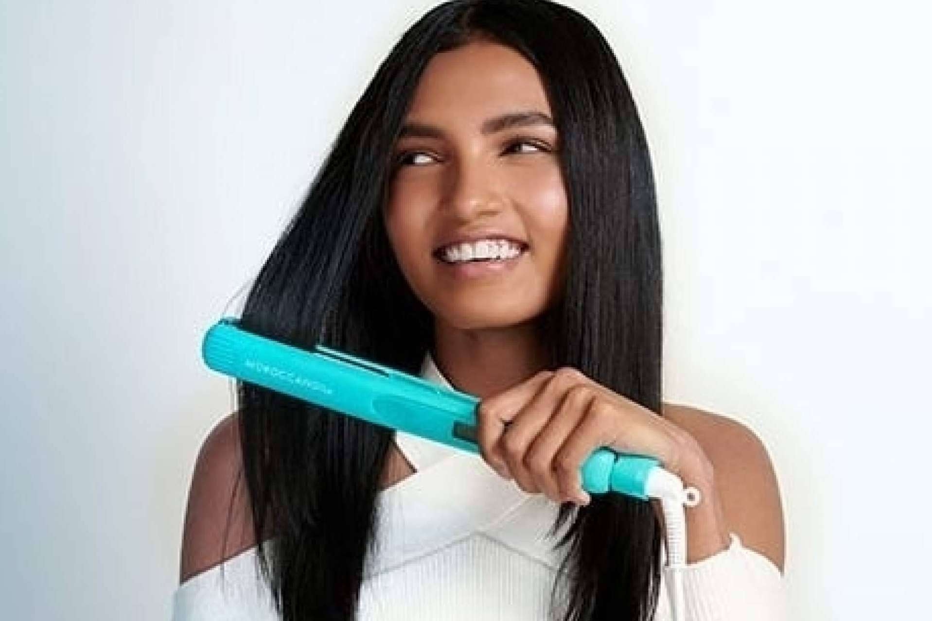 La plancha de pelo profesional de Moroccanoil está online a la venta en Llarcó