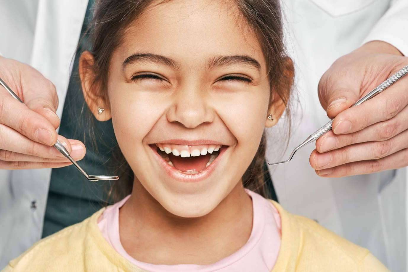 Tratamientos dentales para niños en Badalona de la mano de la Clínica Dental Rob
