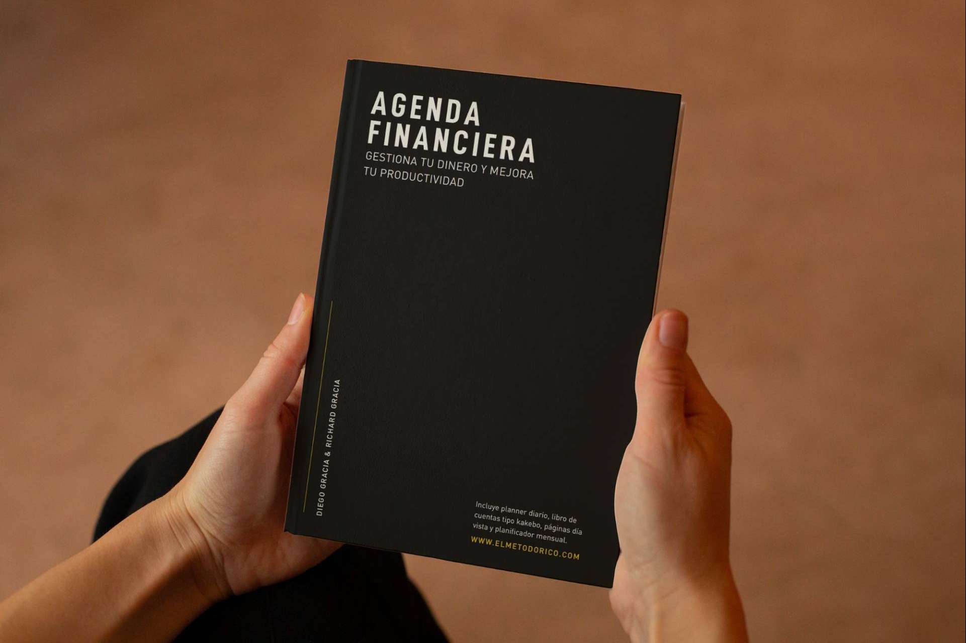 Gestionar las finanzas de forma efectiva con la Agenda Financiera de los autores de El Método RICO