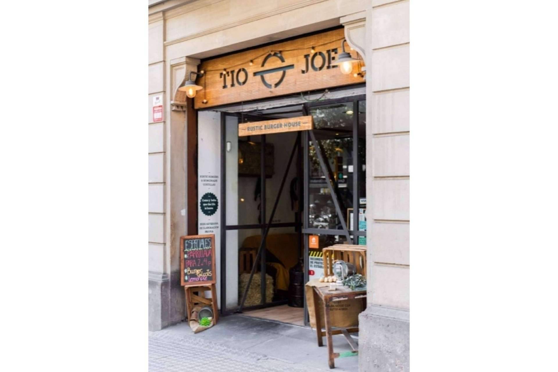 Tío Joe permite probar una deliciosa hamburguesa en Barcelona