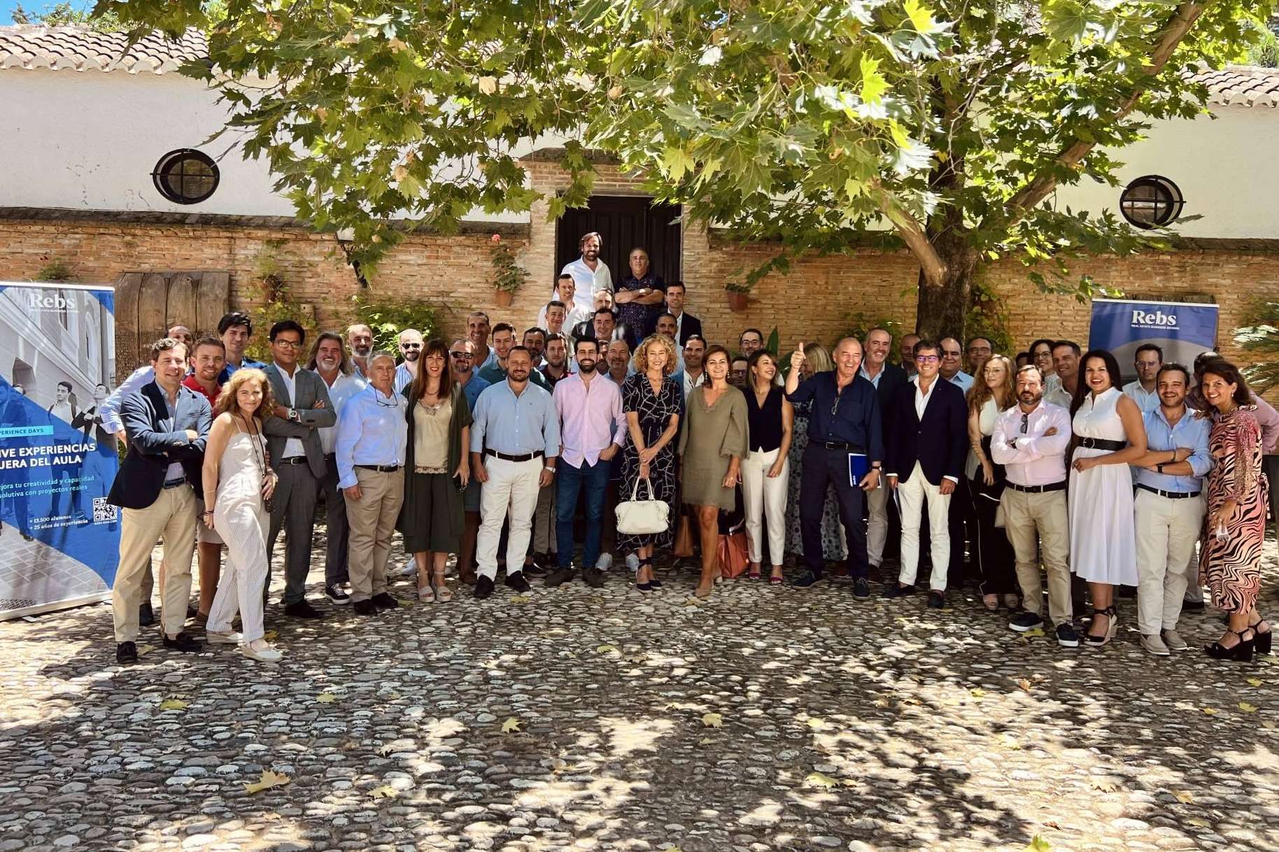 Escalar con algunos de los mejores formadores inmobiliarios en la carrera profesional