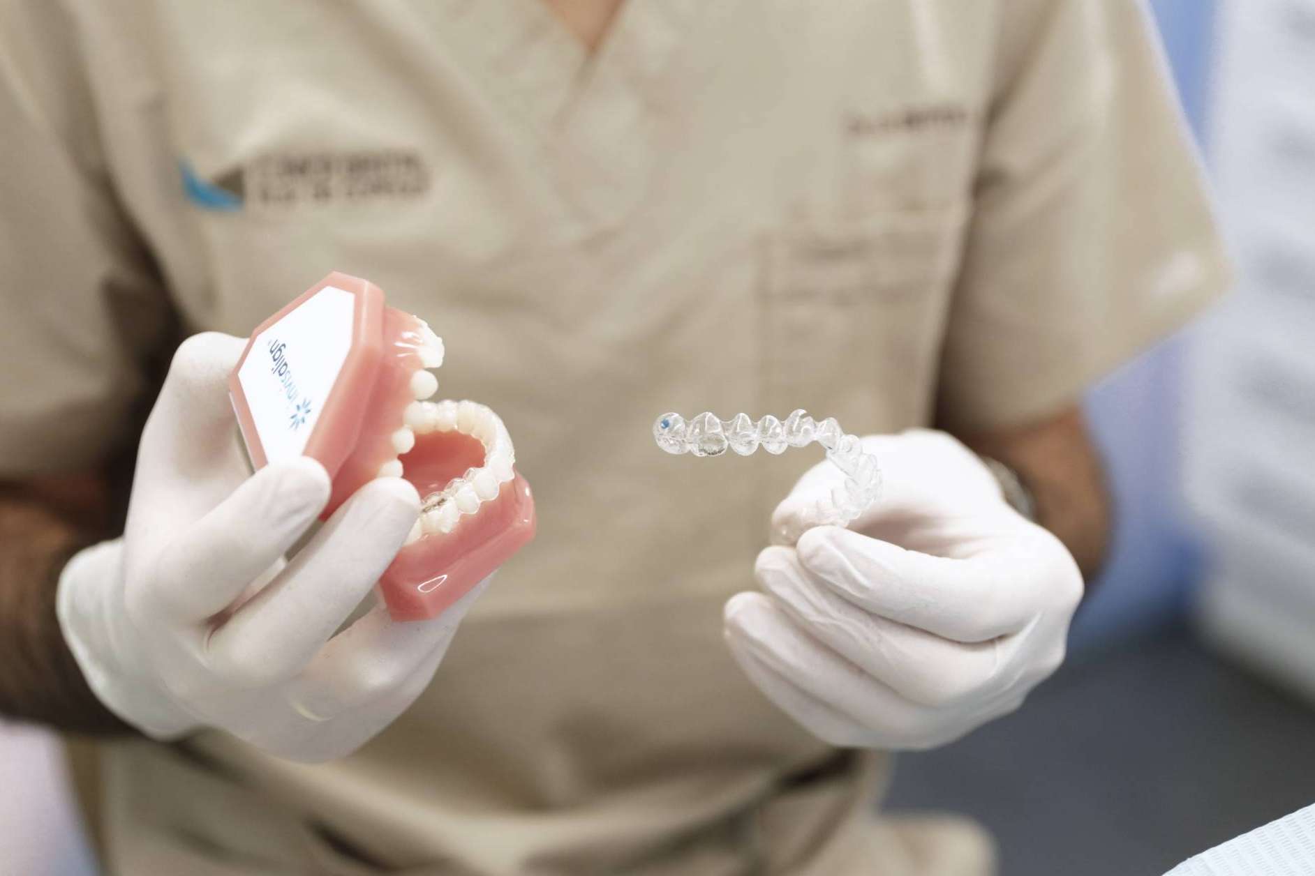 Las ventajas de la ortodoncia invisible, de la mano de Clínica Dental Ruiz de Gopegui