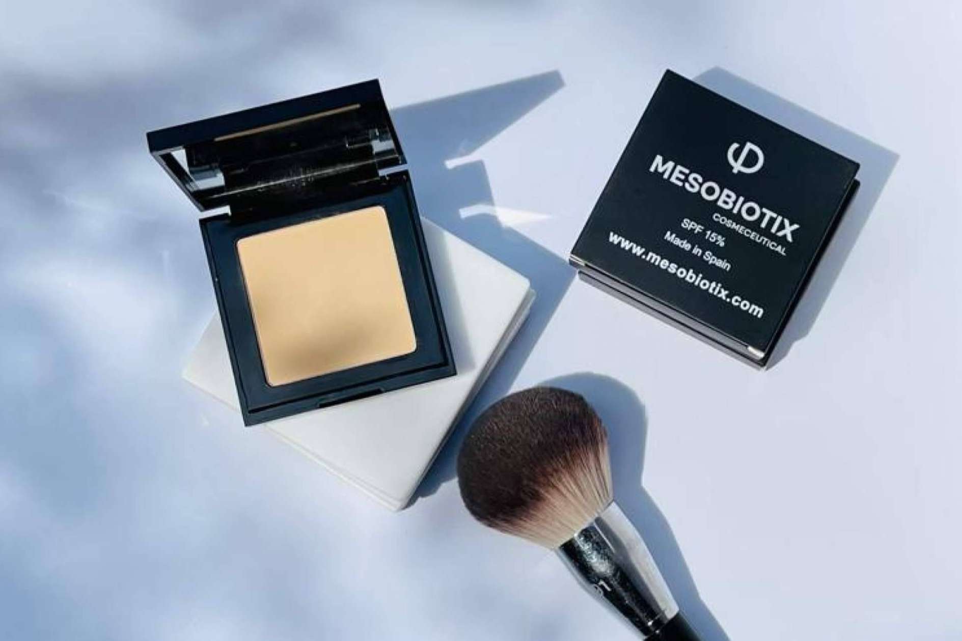 Todos los detalles sobre la lujosa línea de maquillaje orgánico con principios activos Mesobiotix Cosmeceutical