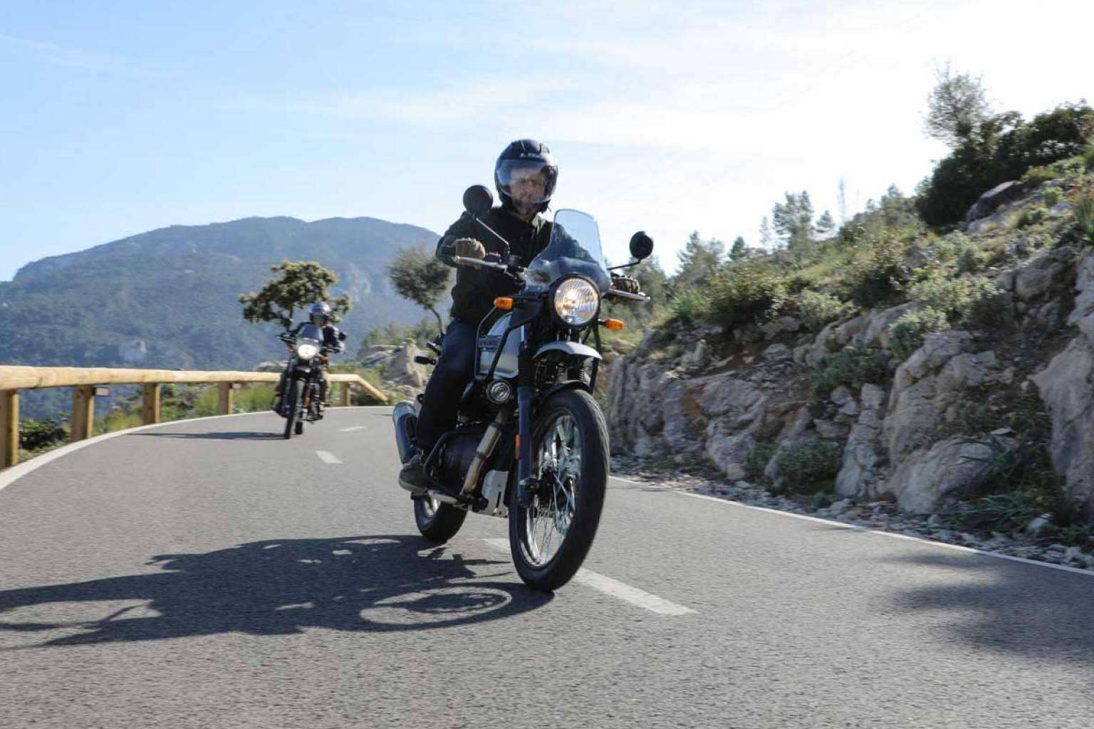 Alquiler de motos y rutas guiadas en Mallorca, con Himalayan Tours Mallorca