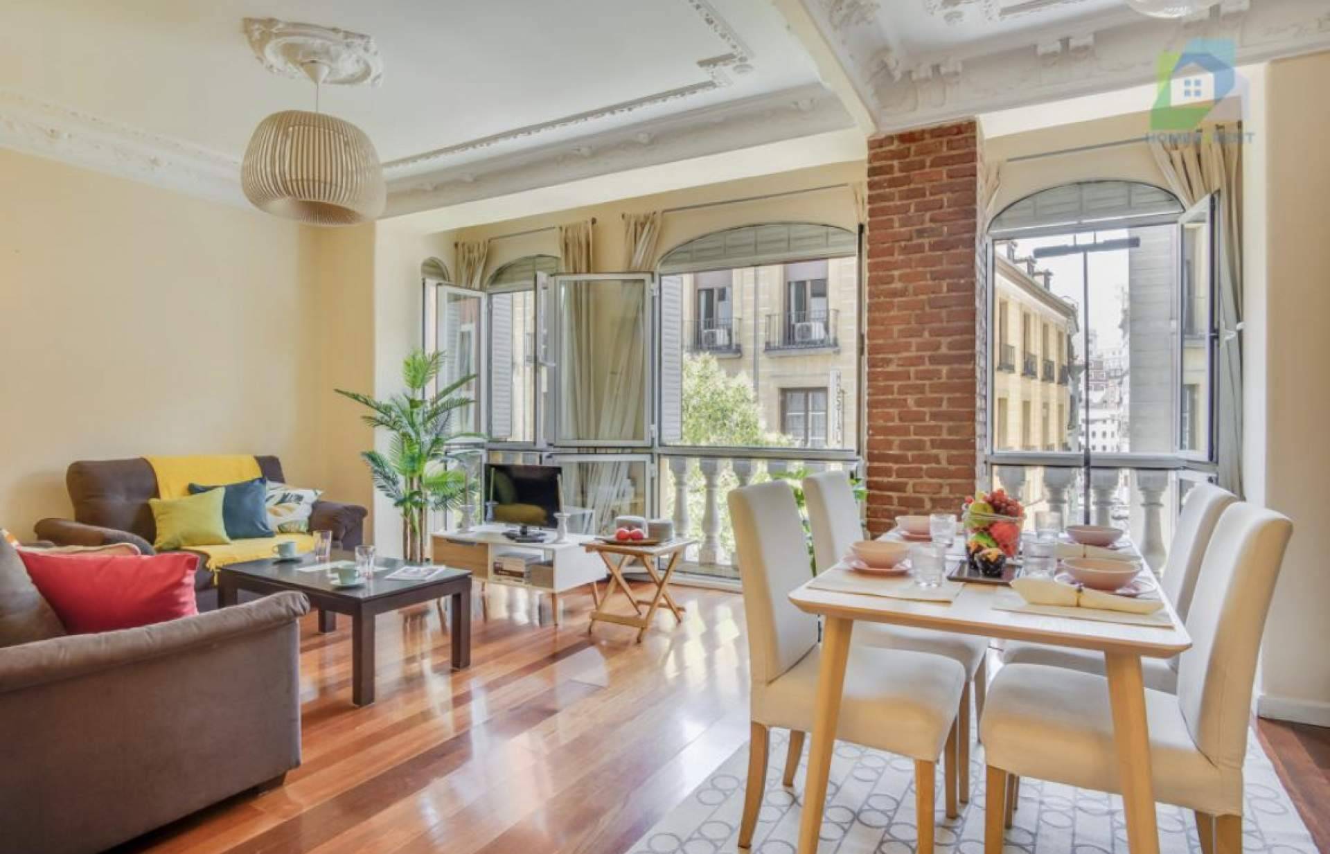 ¿Cuáles son las principales ventajas de contar con un gestor inmobiliario de Homes2Rent para gestionar una propiedad?