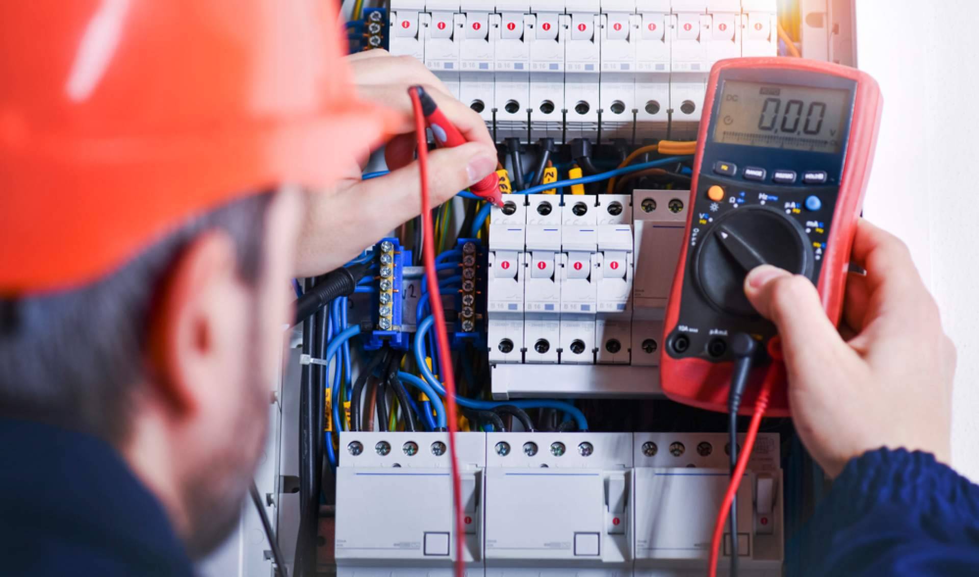 Savelec ofrece excelentes ofertas tanto en instalaciones como en reparaciones eléctricas