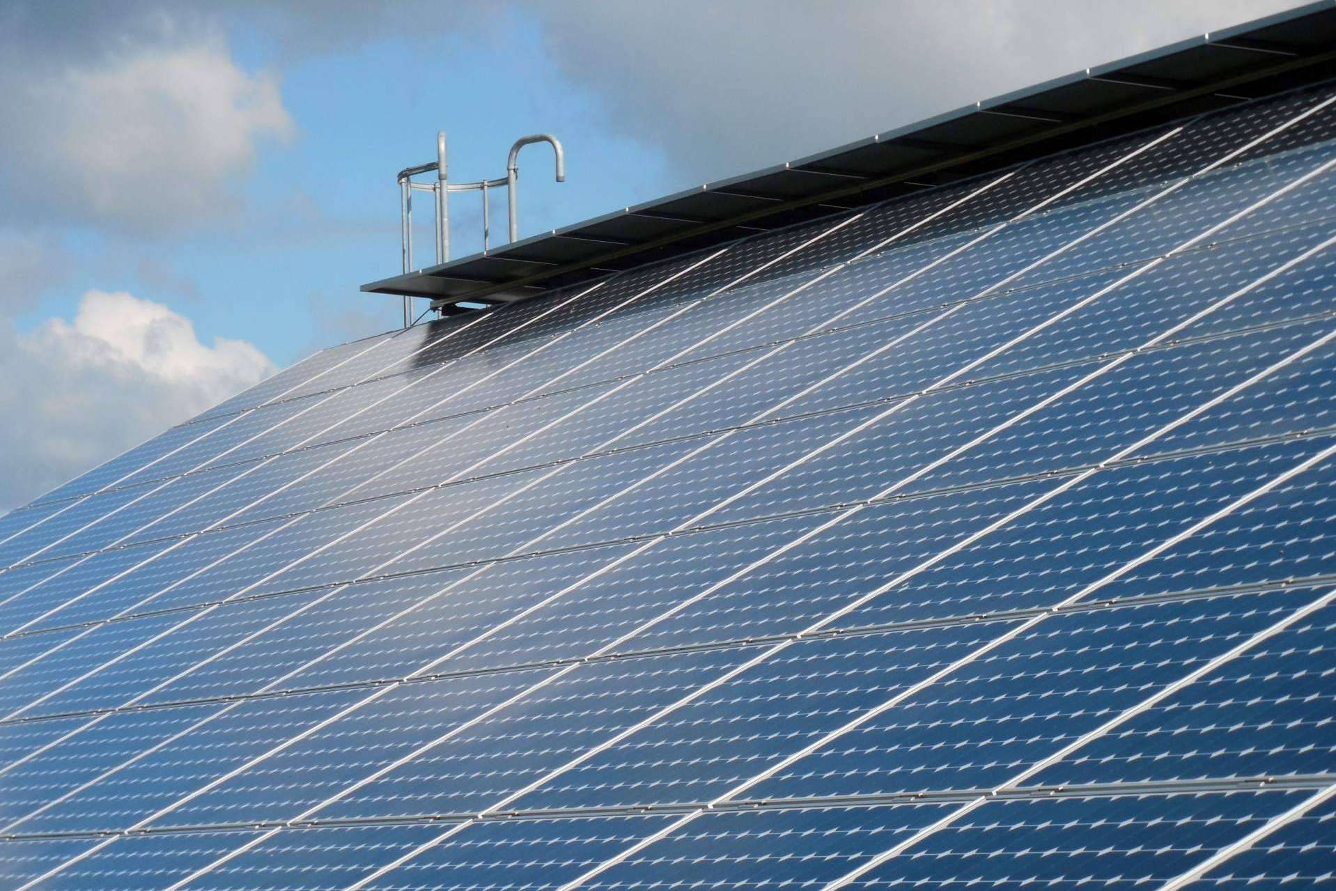 El Centro Comercial Baricentro instala 1.125 placas solares