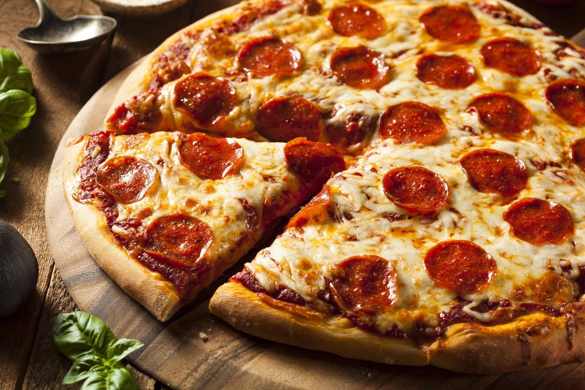Los productos de calidad y los ingredientes locales son el éxito principal de la gastronomía italiana de Mozzarella E Basílico