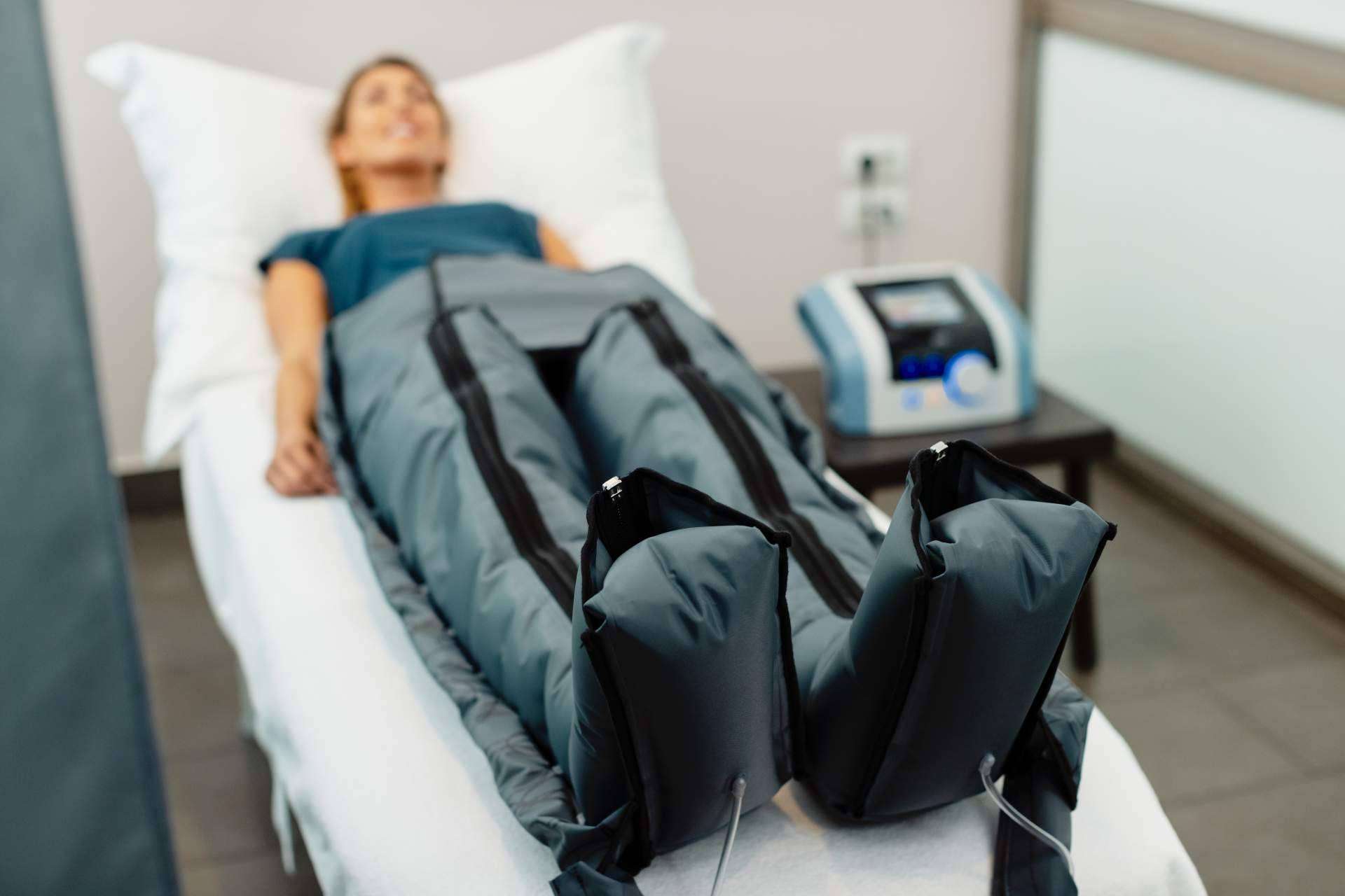 Comercial Estética expone los beneficios de la presoterapia portátil