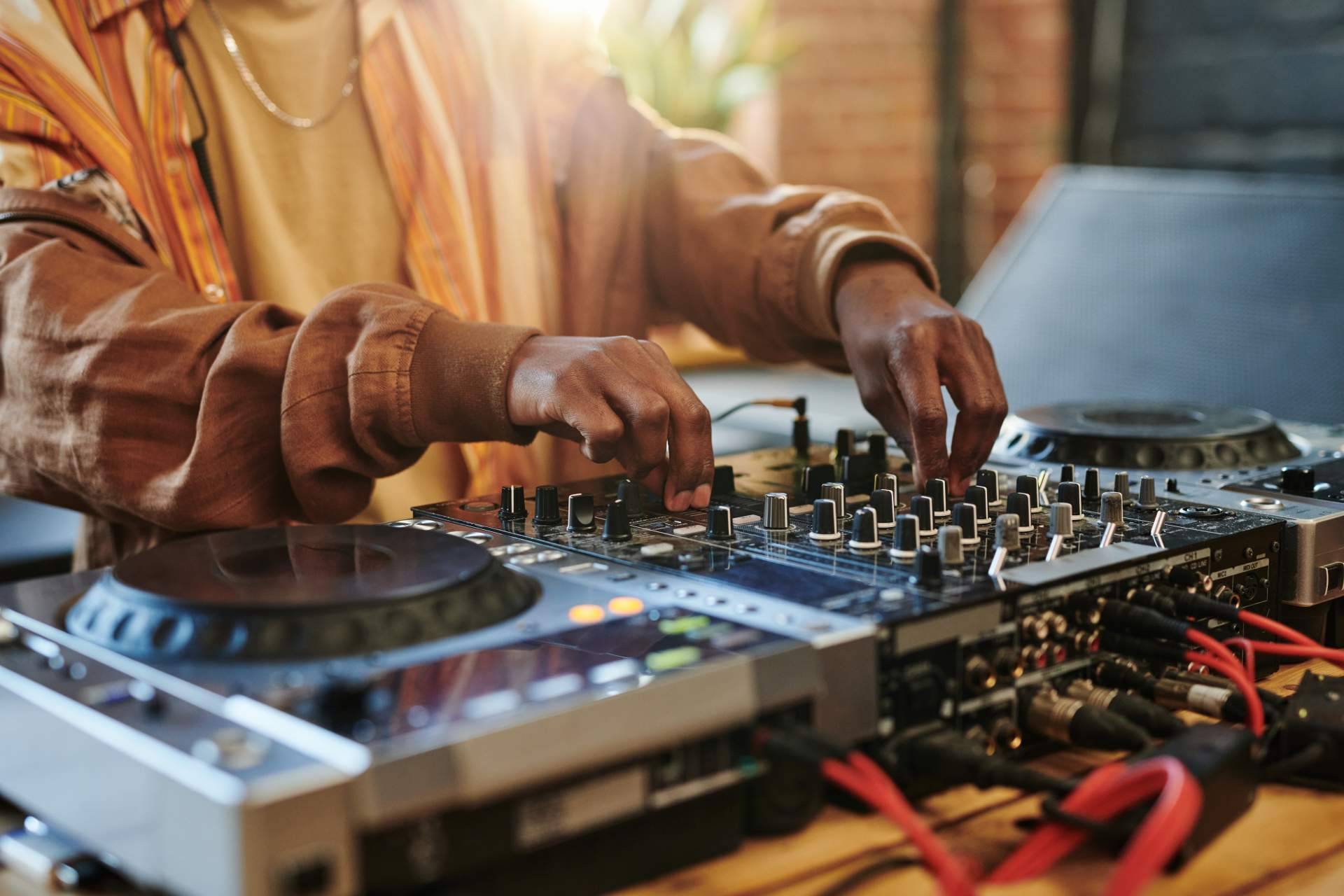 DJ Paco Gómez, diversión al máximo desde Málaga para toda España