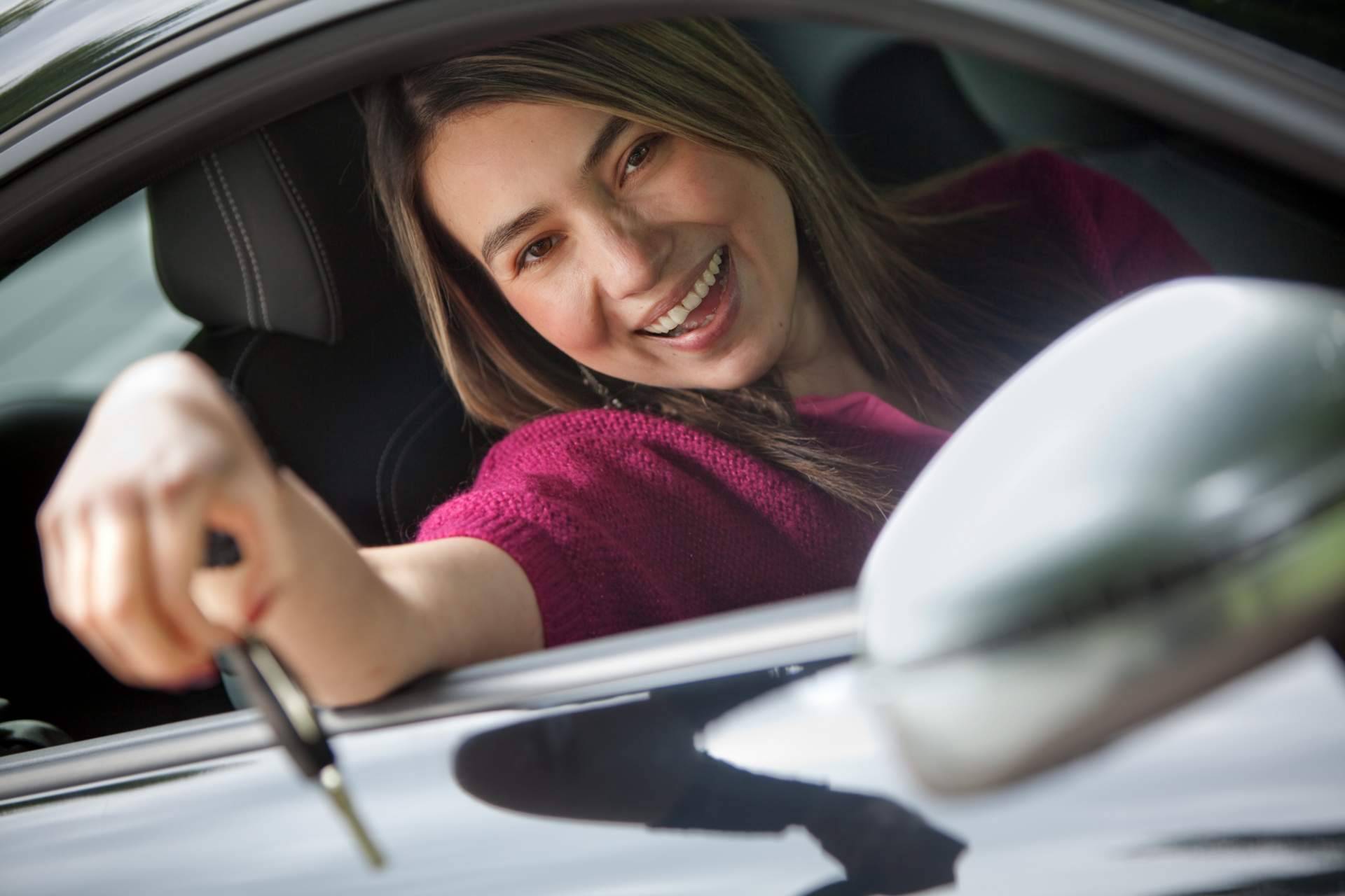 El servicio de sustitución de carcasas para llaves y mandos de coches de Eginer