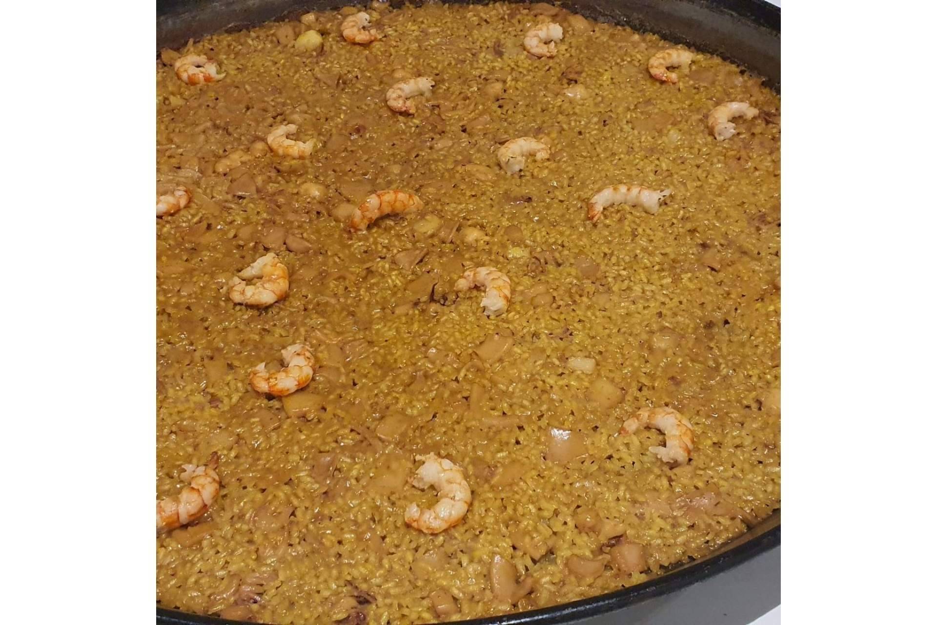 Una de las arrocerías en Valencia más reconocidas en la zona de El Cabañal, La Taberna Casera