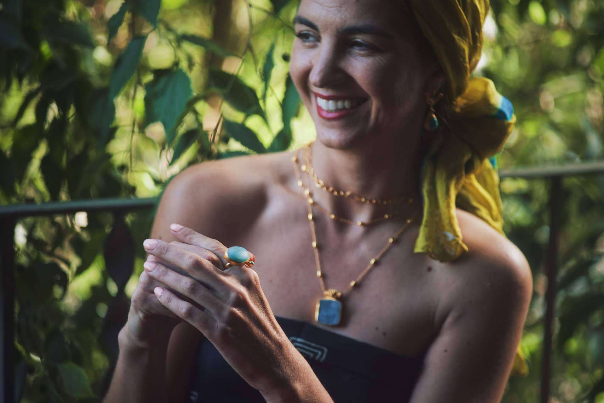 Isabel Lamadrid, una firma española de joyas artesanas disponible en la boutique del Museo del Louvre
