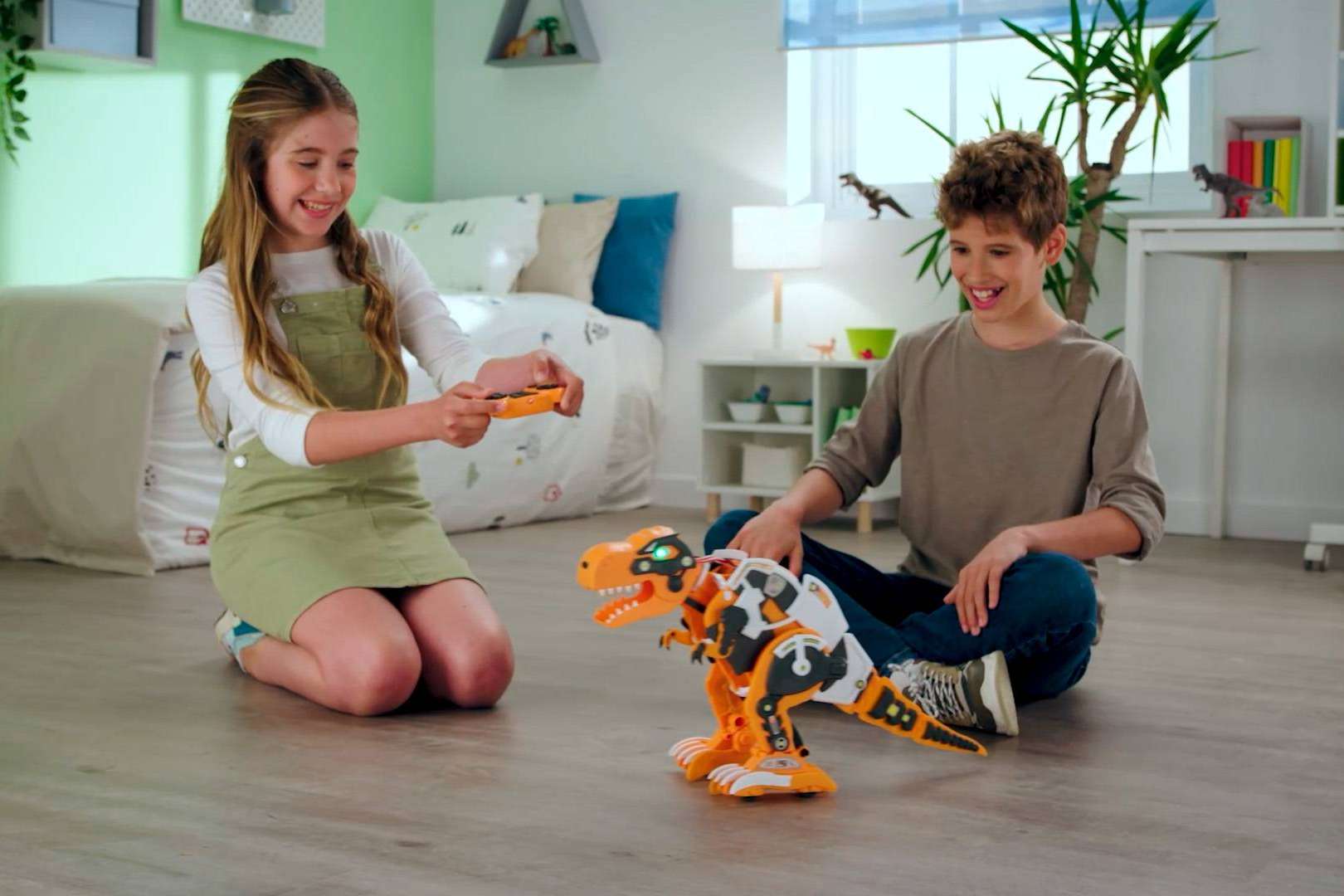 Rex The Dinobot, dar vida al dinosaurio robótico de Xtrem Bots
