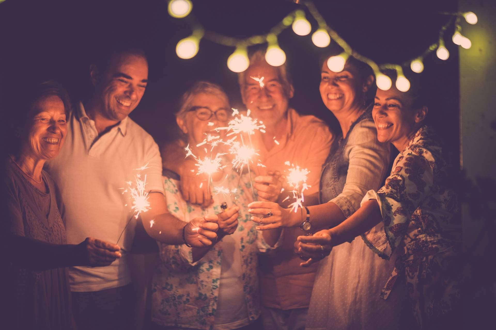 Celebrar la cena de Nochevieja en Alicante de la mano de Despedidas Karamba