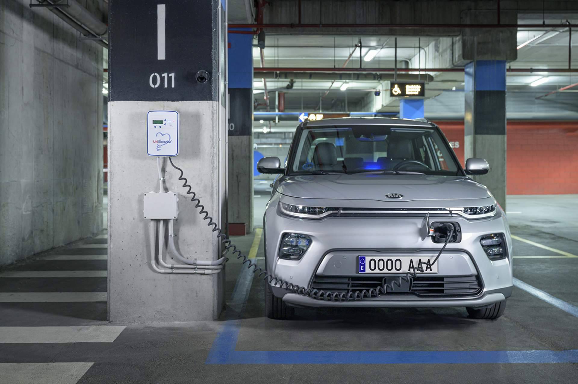 Conectar a los clientes con el ahorro impulsando la movilidad sostenible de la mano de UniEléctrica