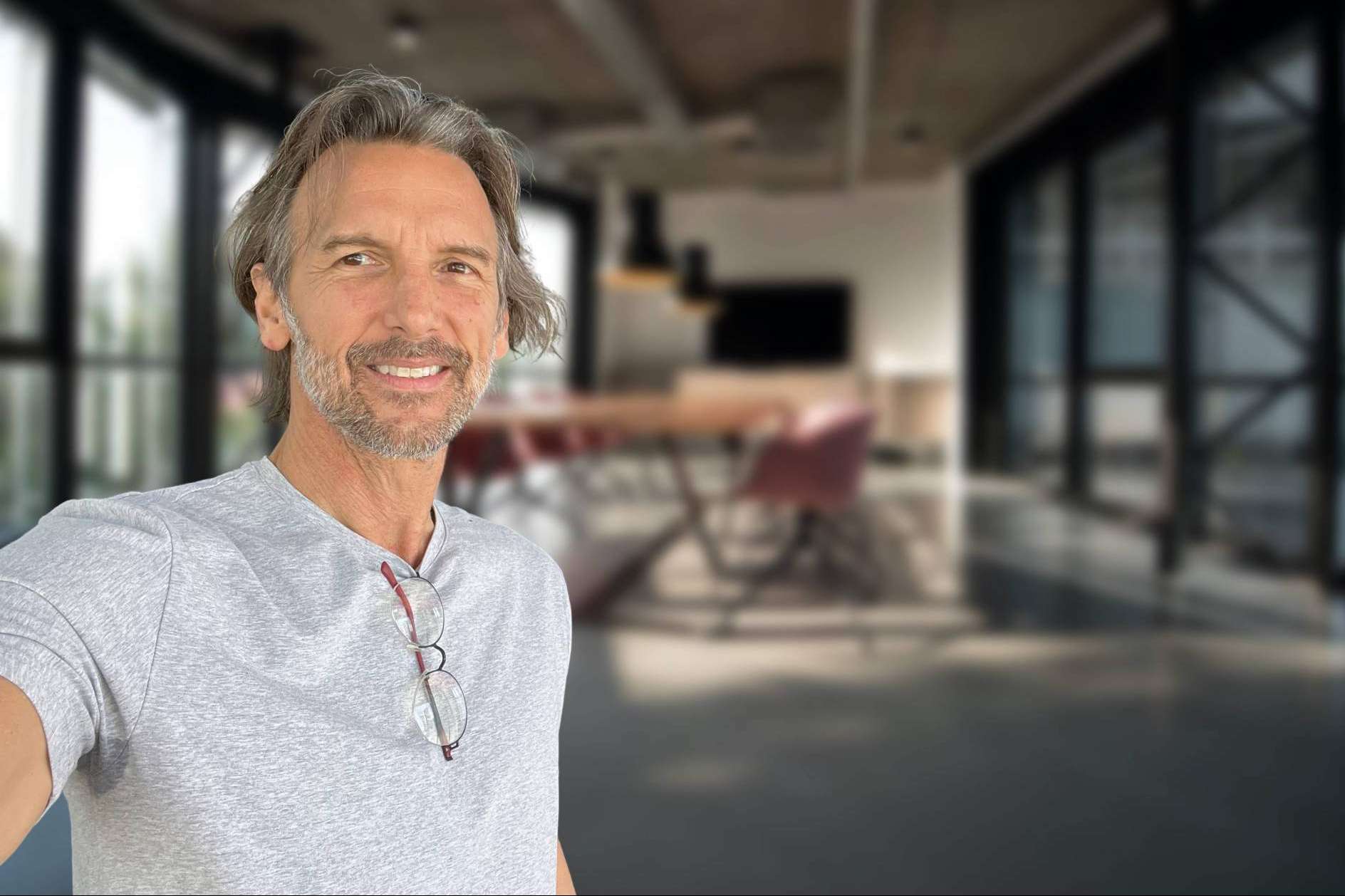 Ernesto Nones y sus nuevas publicaciones logran impactar en profesionales de diseños de edificaciones