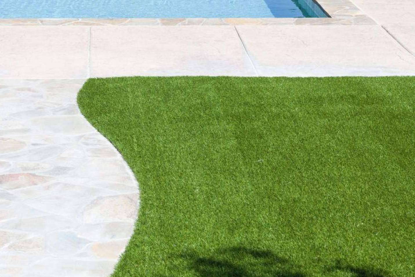 Albergrass ofrece 5 trucos infalibles para instalar el césped artificial
