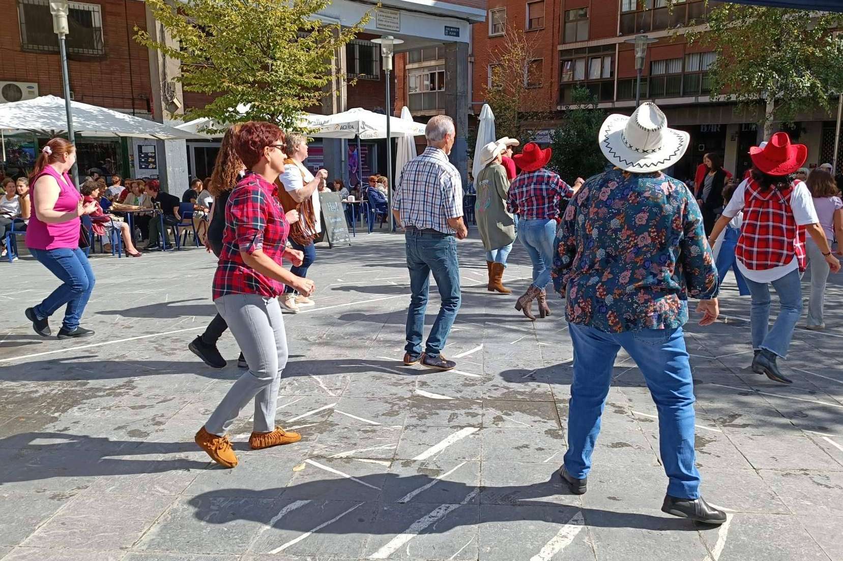 Asociación de Bailes de Salón Dance GM es un centro avalado que imparte los grados de evolución deportiva Line Dance
