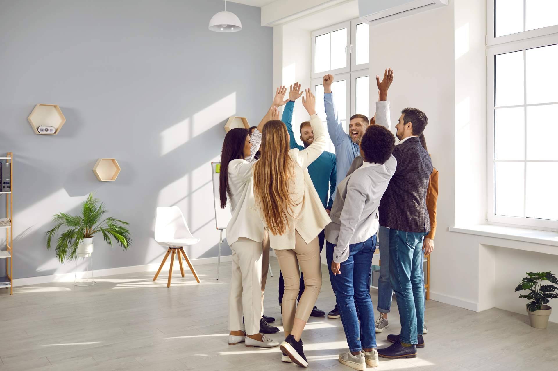 Las claves para mejorar la motivación en el trabajo, según Helpers Speakers
