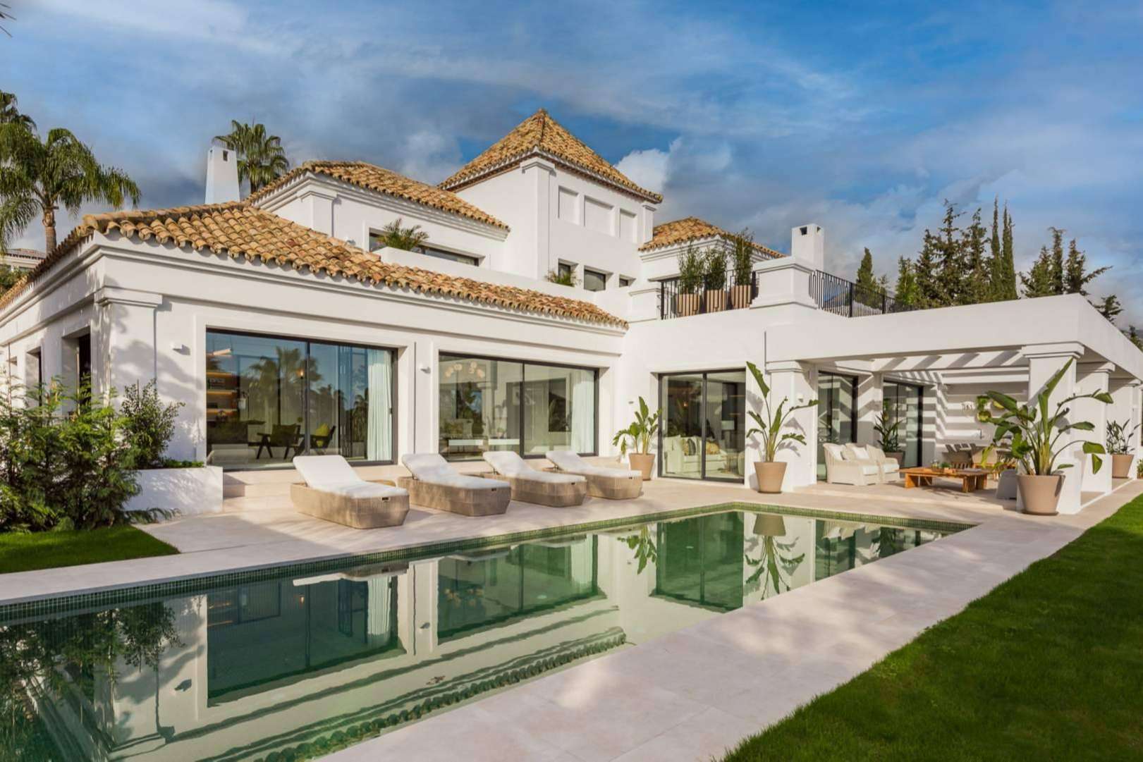 Encontrar una villa de lujo espectacular en Marbella es posible de la mano de Zeuthen & Company