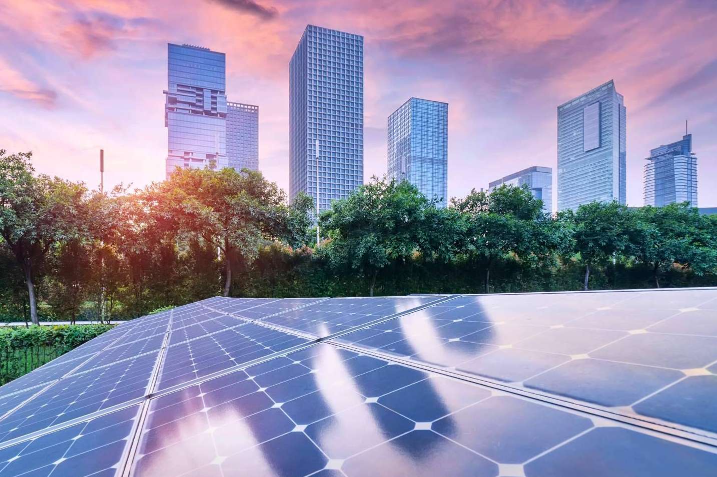¿Qué ahorro supone la instalación de placas solares en Málaga?, por Energías Lumilec