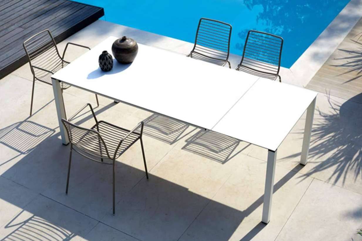 El amplio catálogo de sillas y mesas de jardín de Muebles Exterior