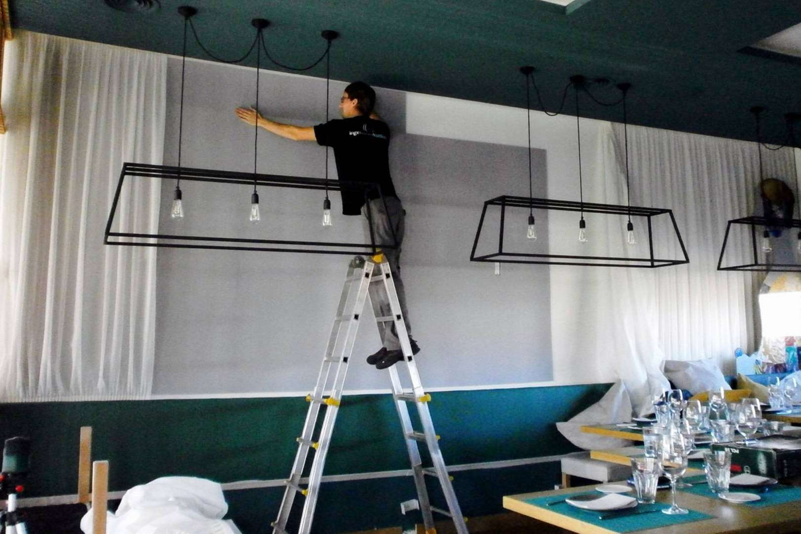 Acústica Decorativa permite incluir paneles acústicos decorativos para reducir el ruido en restaurantes y cafeterías