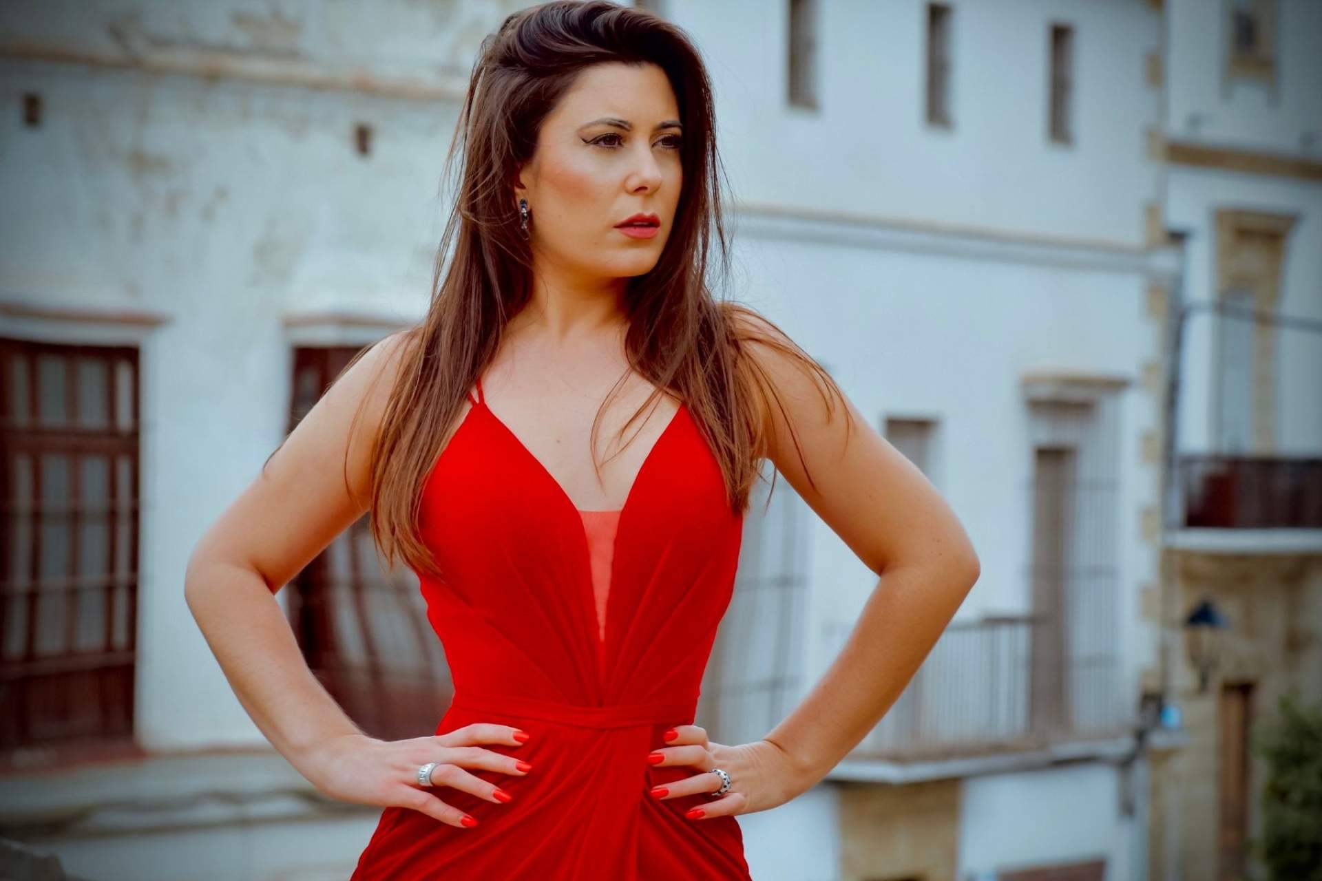 La conocida Isabella Seijo empieza fuerte el 2023 con el lanzamiento de varios éxitos musicales