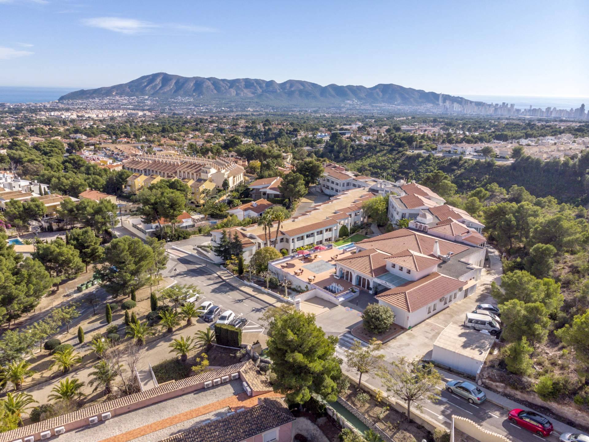 Los servicios de Montebello, una residencia de Angomed Senior Living situada en una zona privilegiada, cerca del mar y de la montaña
