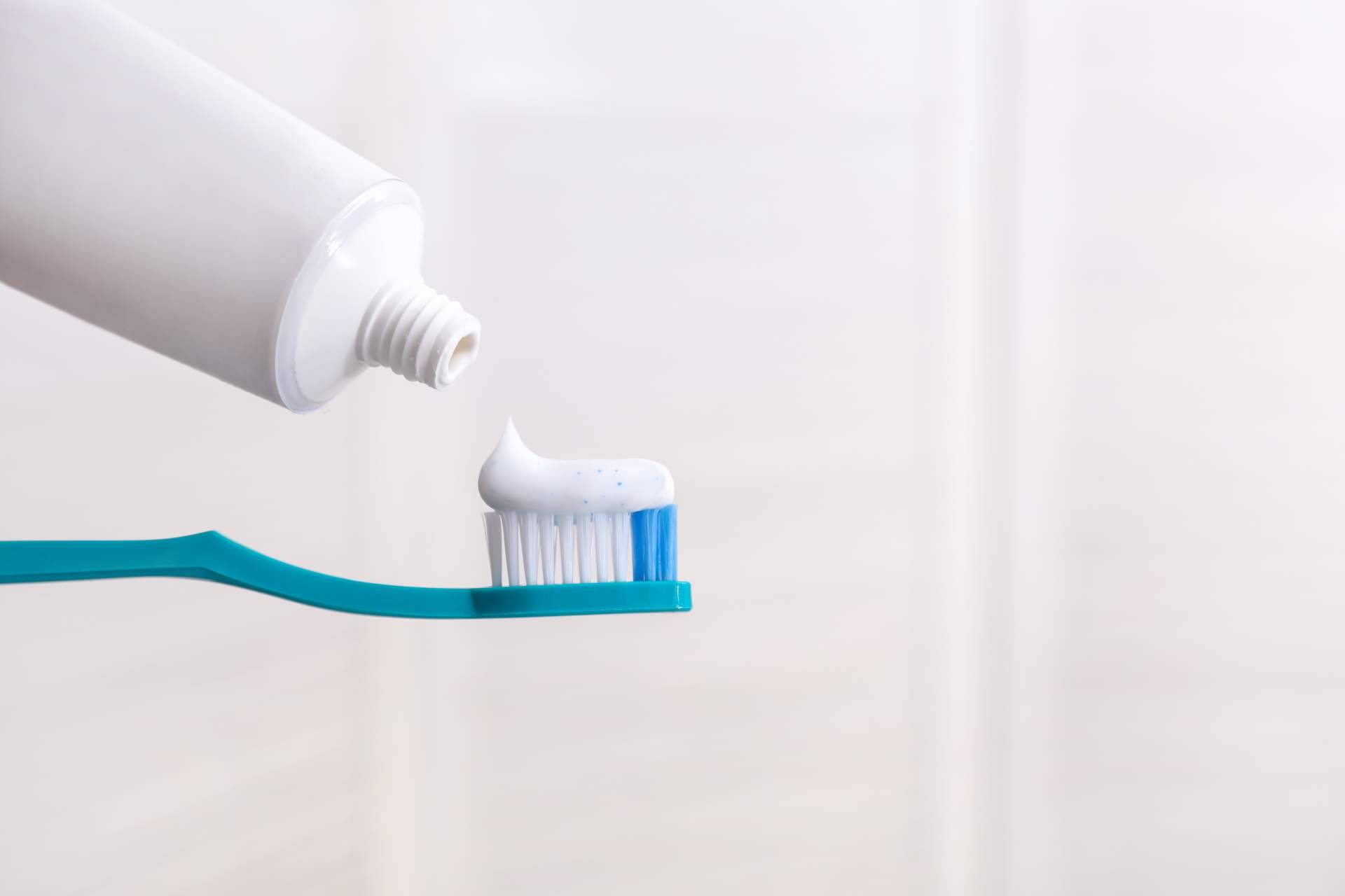 Trucos expertos para dar con la mejor higiene interdental, por FarmaSky