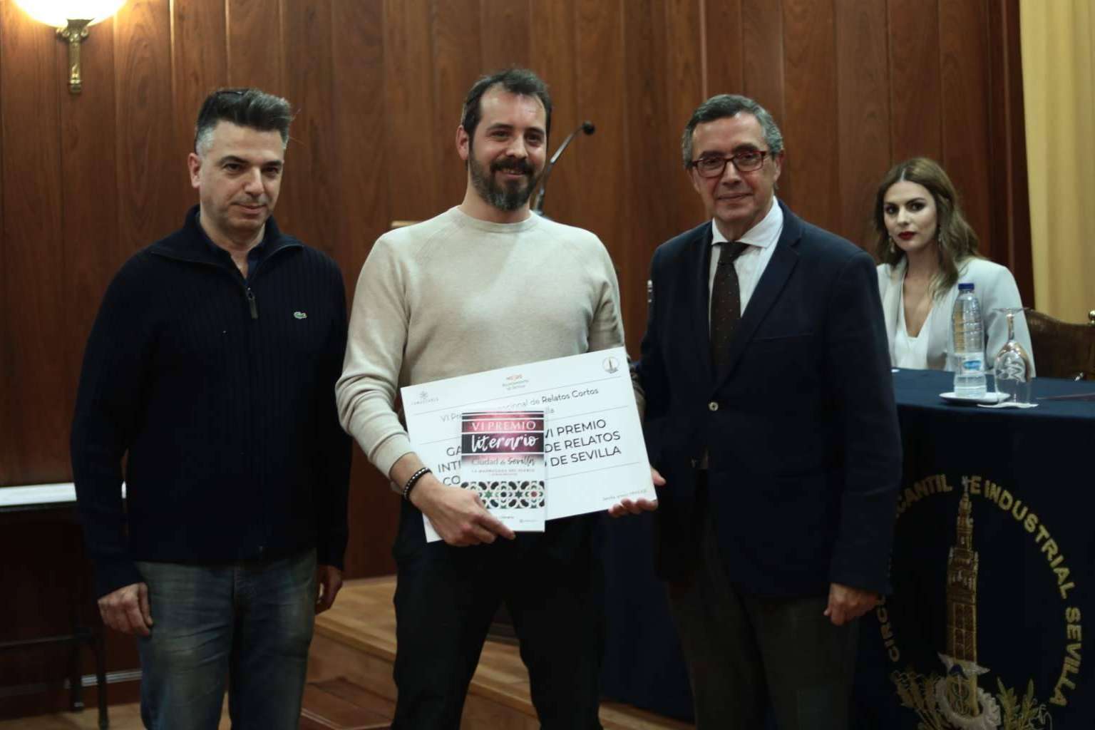 El ganador del Premio Ciudad de Sevilla es el autor de Caligrama Sebastián Lozano García con su obra 'La madrugada del diablo'