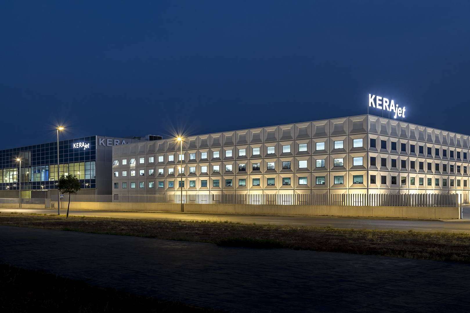 Novedades en maquinaria digital de impresión para cerámica de la mano de KERAjet