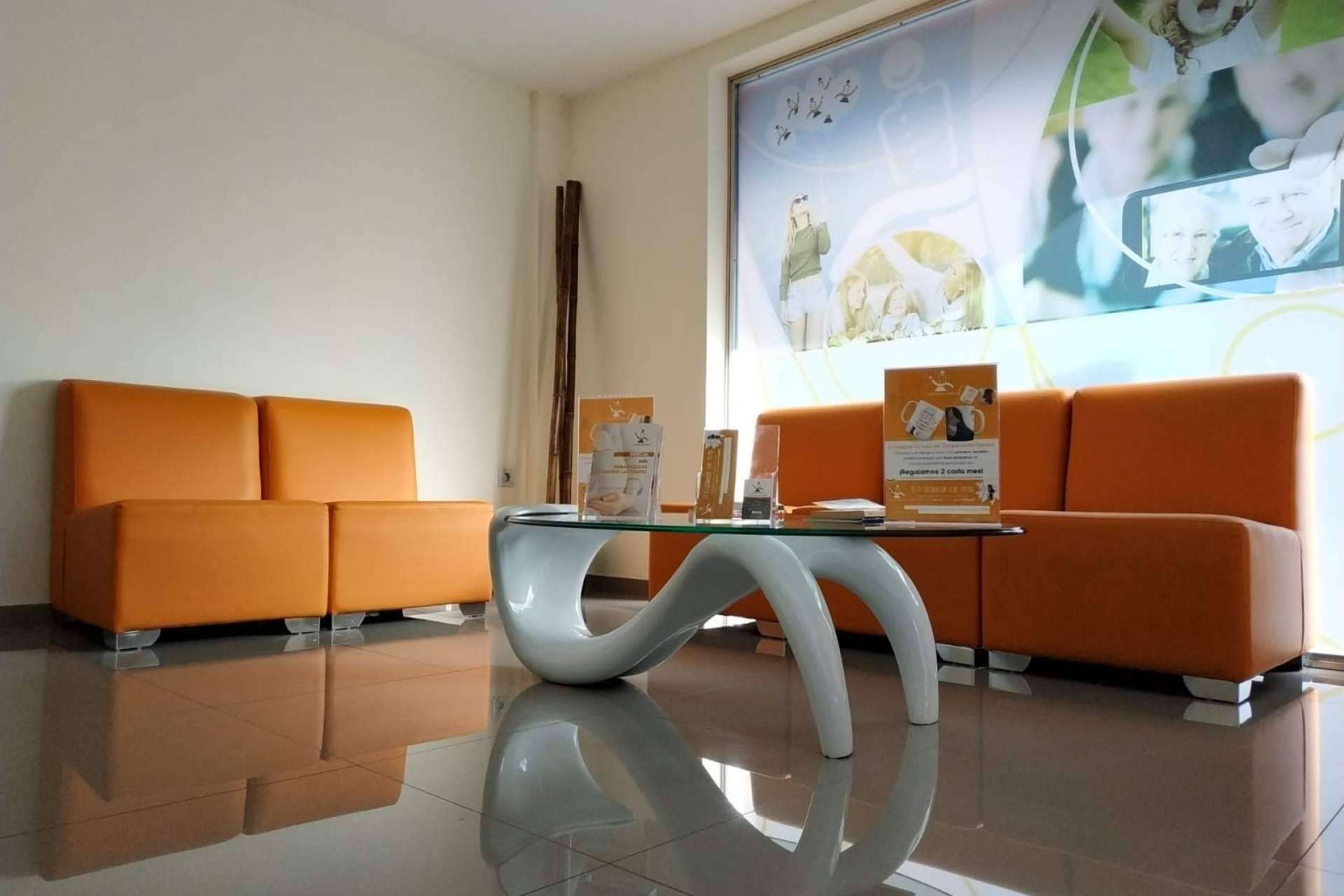 Acceder a revisiones dentales anuales con el dentista Córdoba Corporación Dental