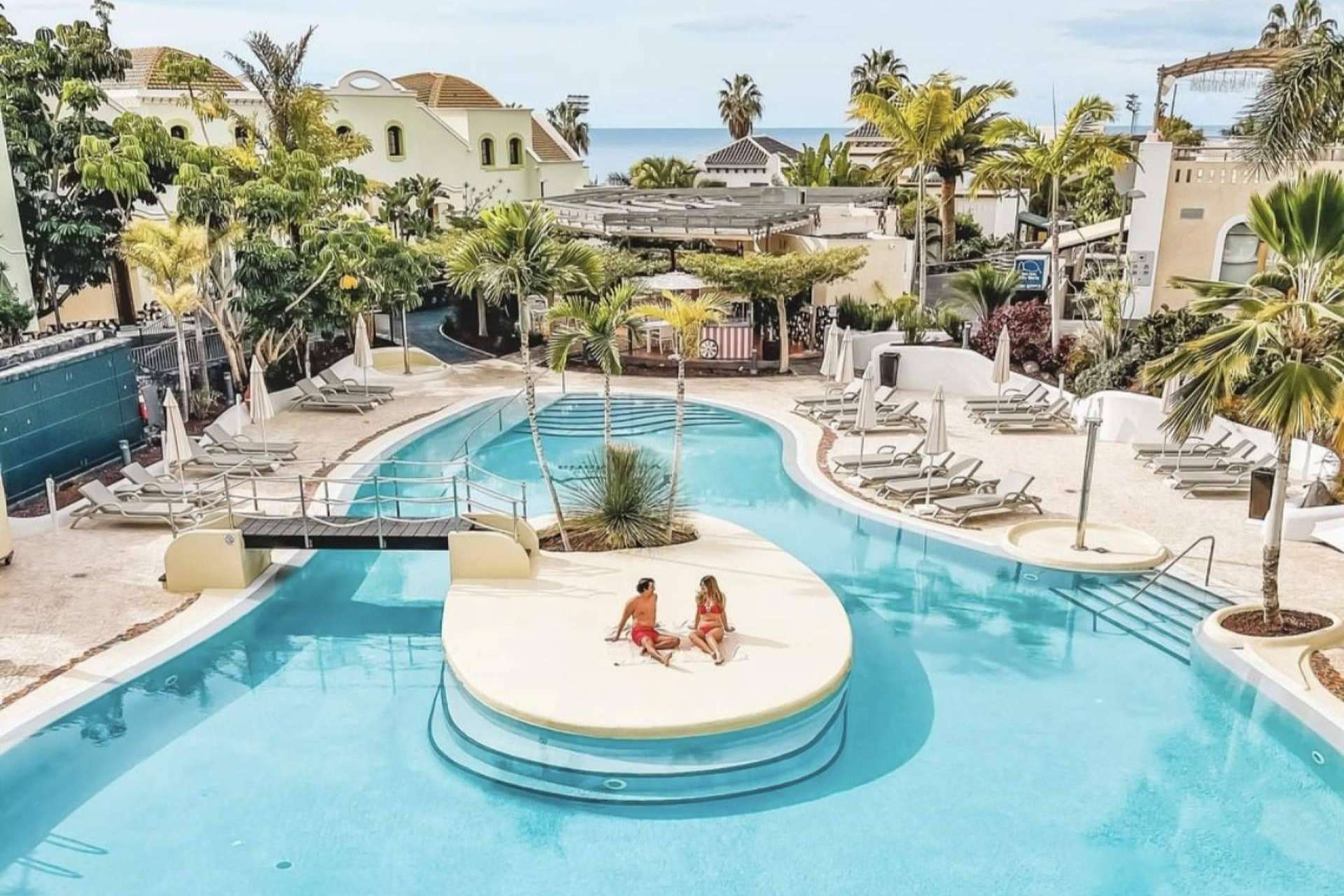 Obsequiar regalos personalizados con el sello de Hotel Treats, una experiencia de lujo con mucho éxito